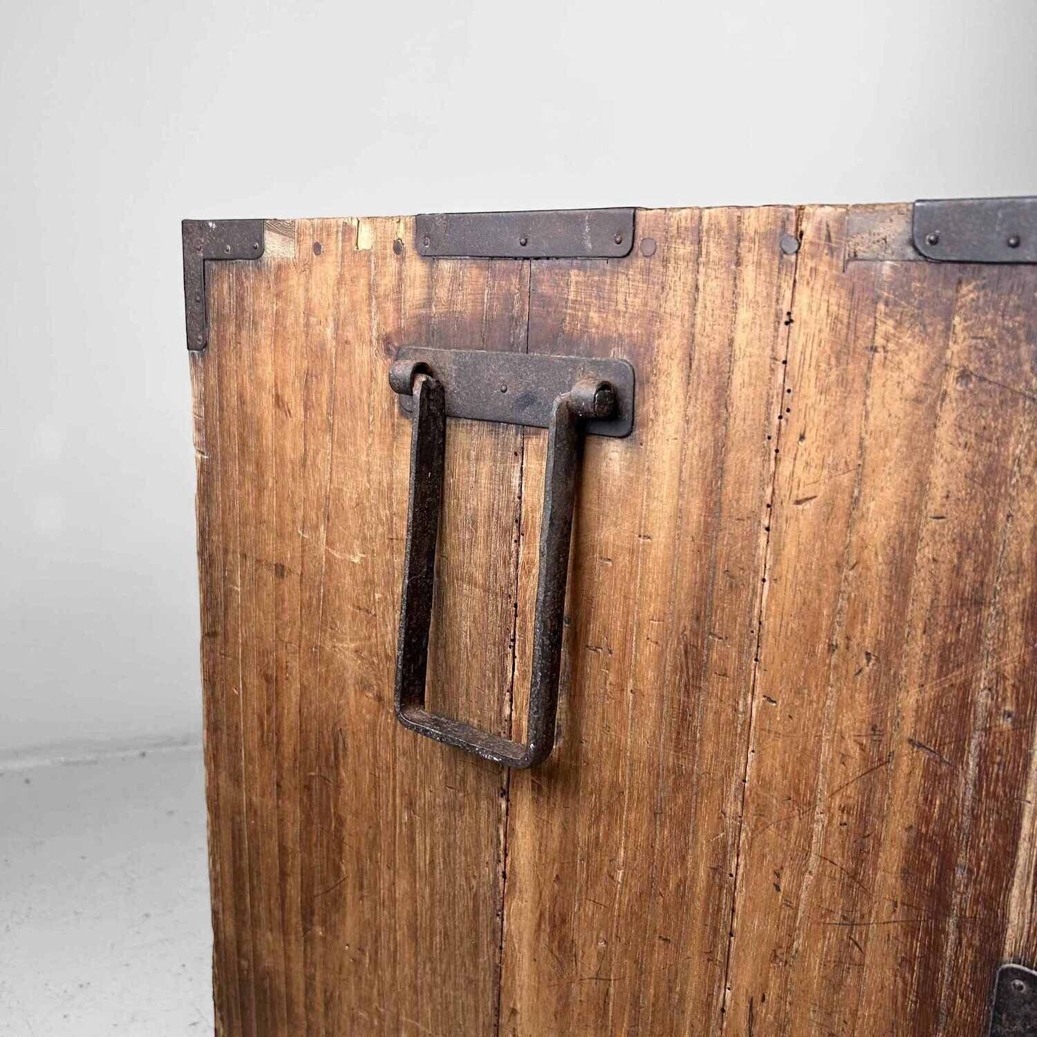 Lage Japanse Tansu Ladekast, Taishō [大正], Japan.