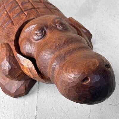 Decorative Crocodile Woodcarving, Japan 2004.