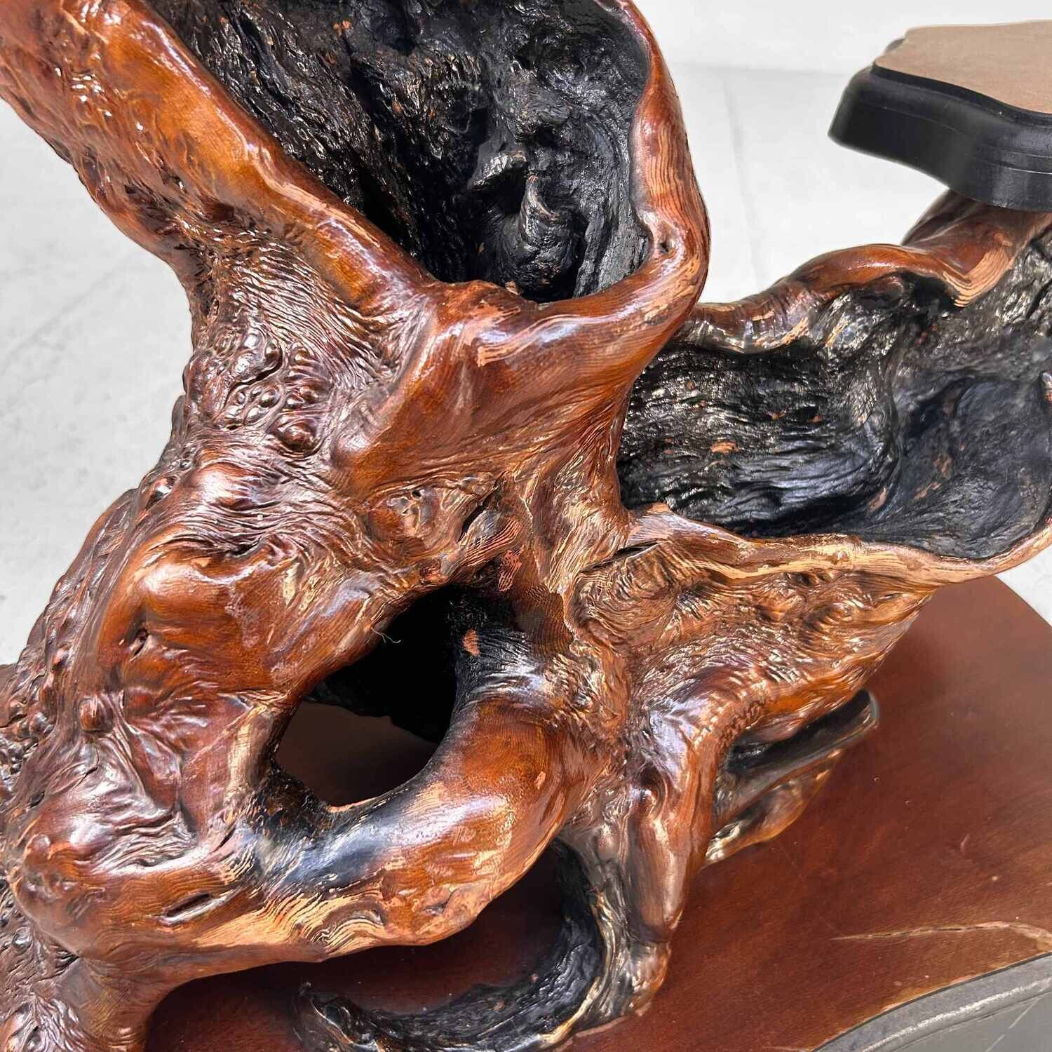 Japanese Burl Wood Plant Stand from the Taishō Period. Japanese Burl Wood Plant Stand from the Taishō Period.