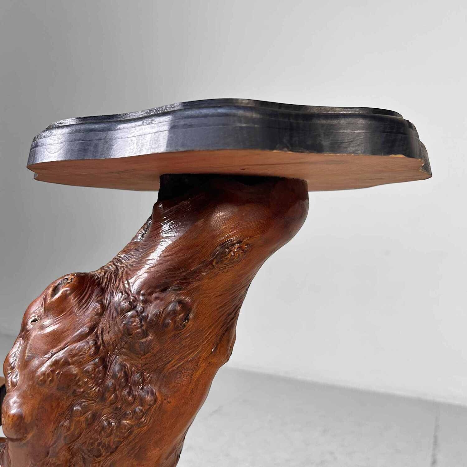 Japanese Burl Wood Plant Stand from the Taishō Period. Japanese Burl Wood Plant Stand from the Taishō Period.