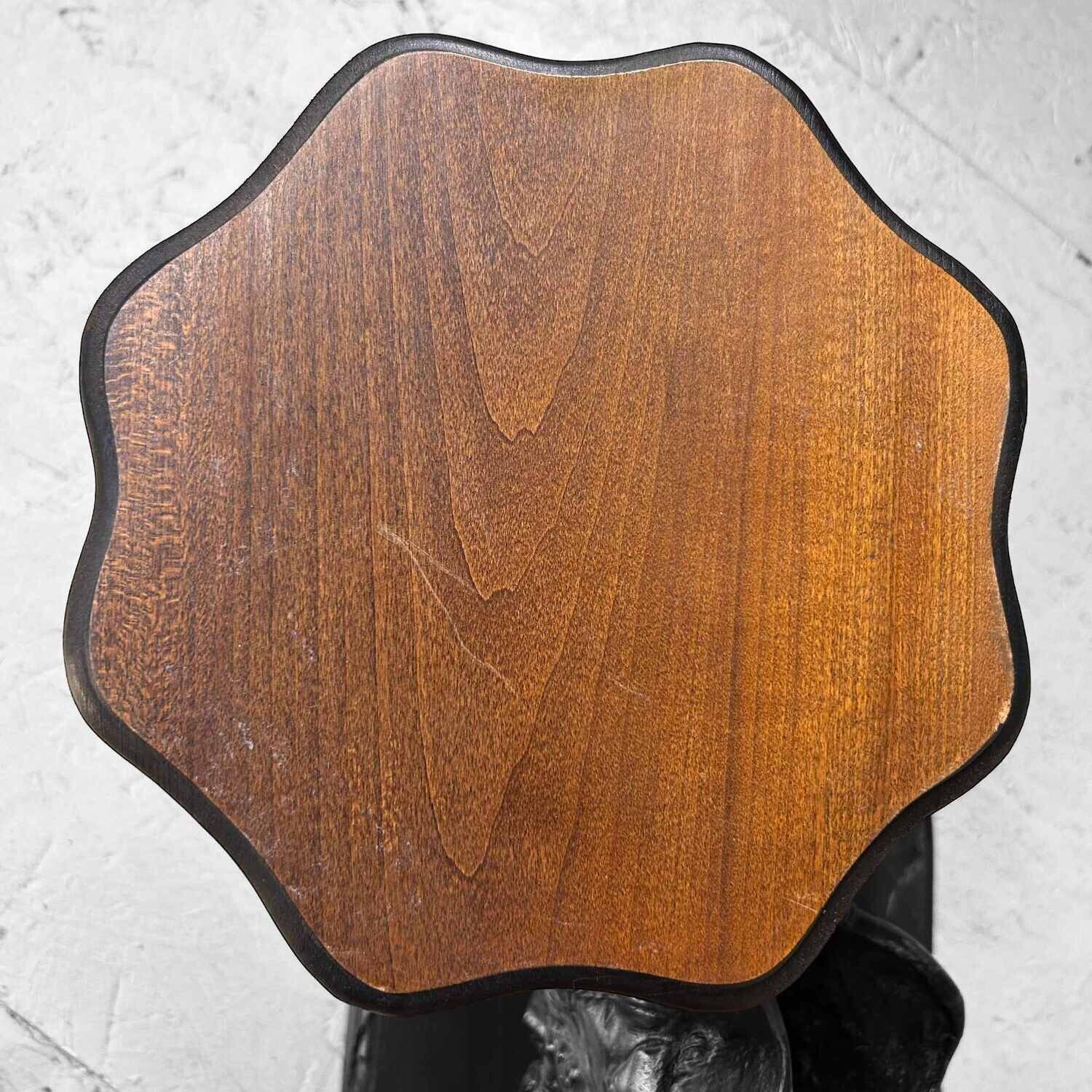 Japanese Burl Wood Plant Stand from the Taishō Period. Japanese Burl Wood Plant Stand from the Taishō Period.