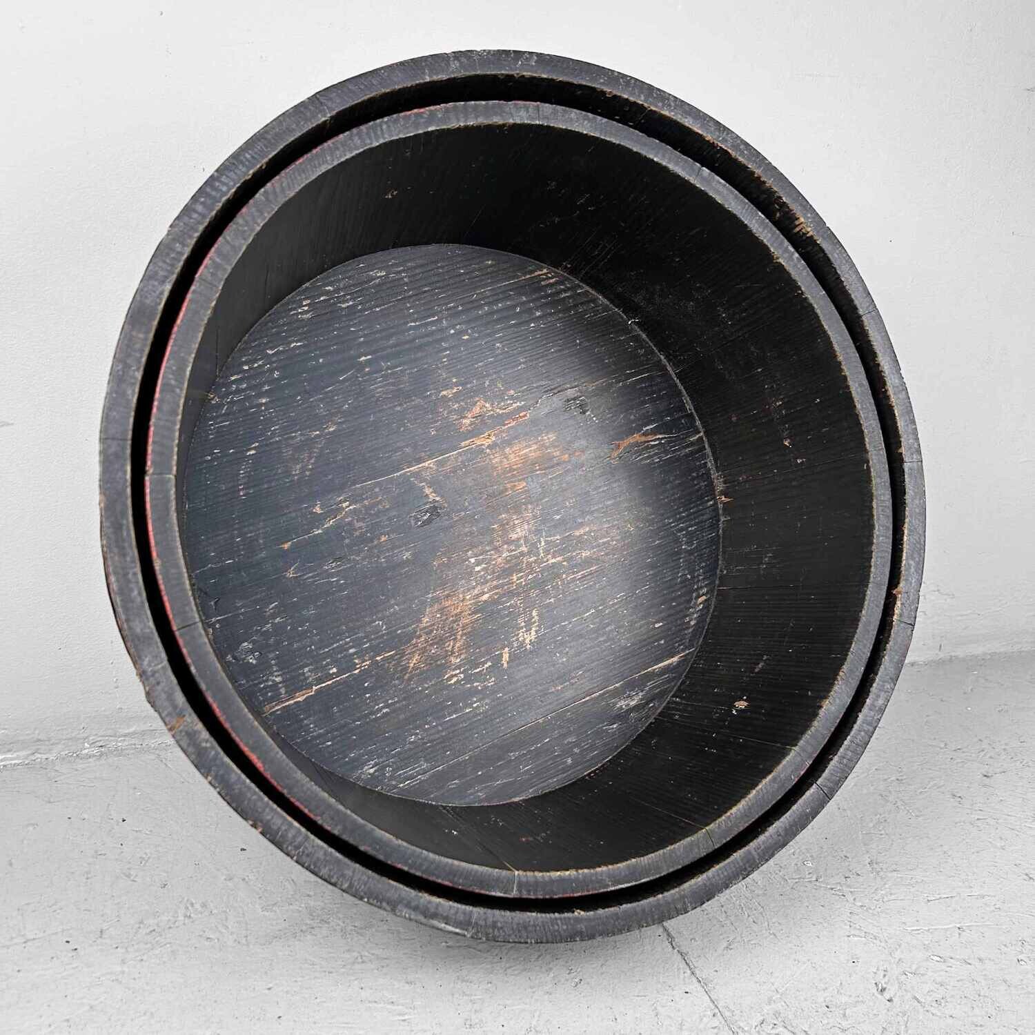 Set of Japanese Lacquered Wooden Tubs, Late Taisho Era.