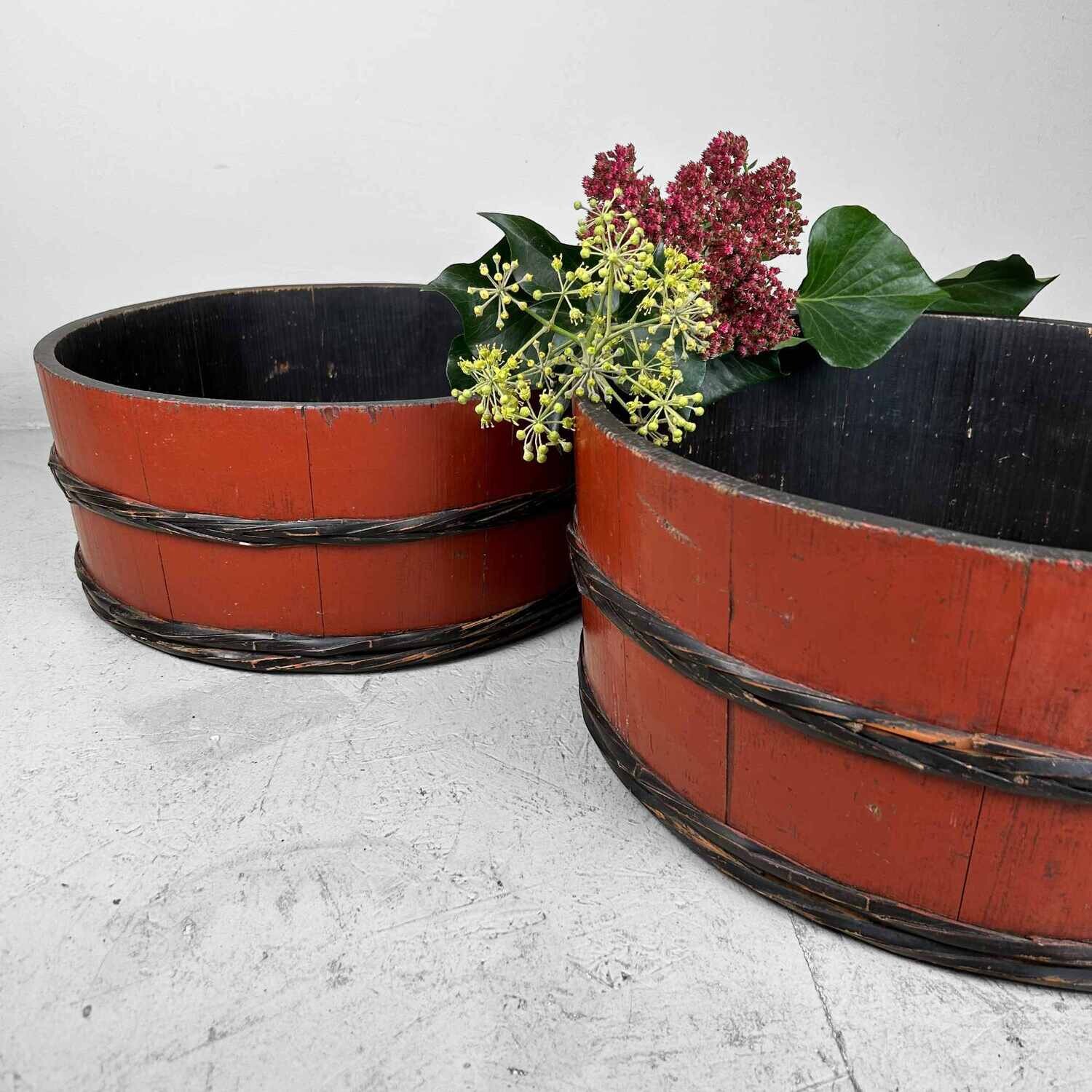 Set of Japanese Lacquered Wooden Tubs, Late Taisho Era.
