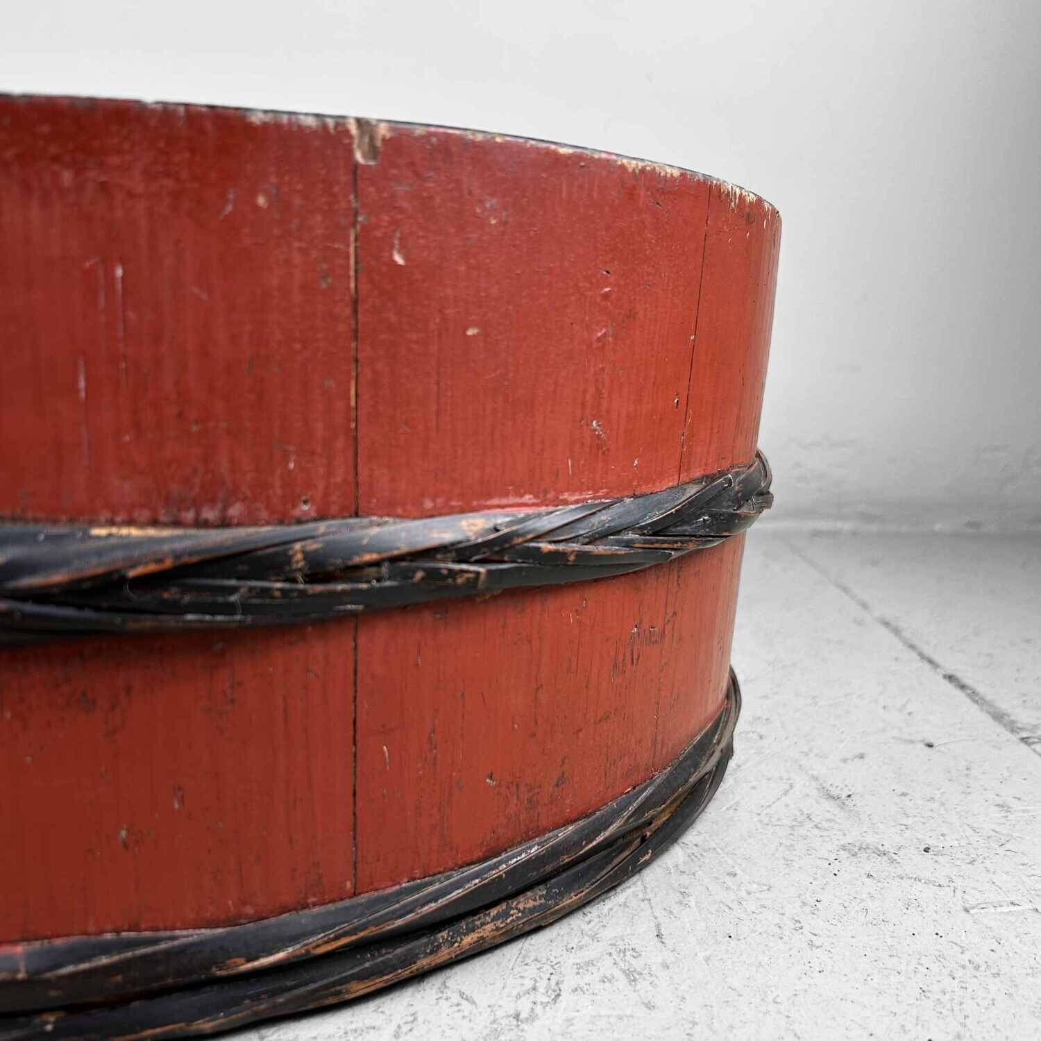 Set of Japanese Lacquered Wooden Tubs, Late Taisho Era.