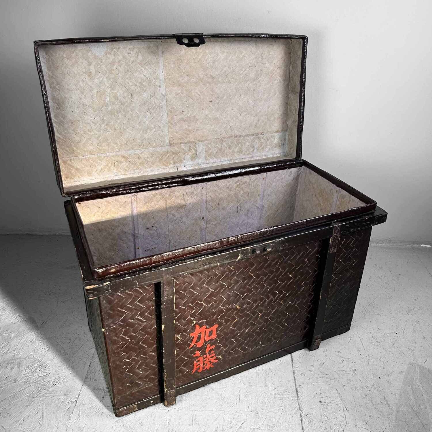 Traditional Tsuzura (筒簓) Kimono Basket, early Shōwa era, Japan.