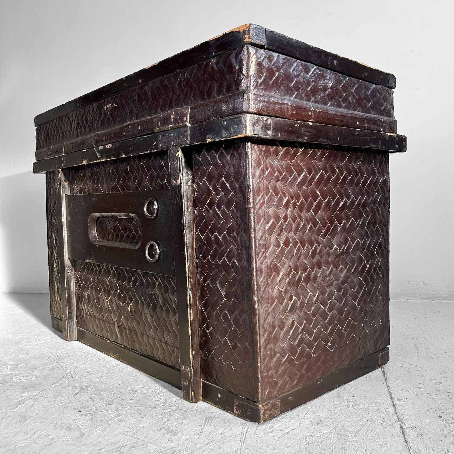 Traditional Tsuzura (筒簓) Kimono Basket, early Shōwa era, Japan.