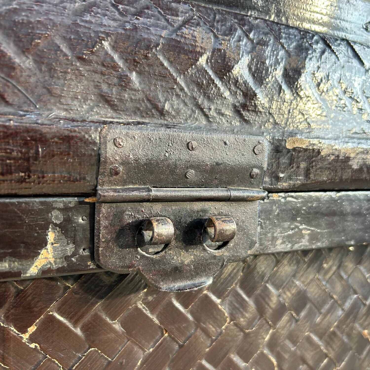 Traditional Tsuzura (筒簓) Kimono Basket, early Shōwa era, Japan.