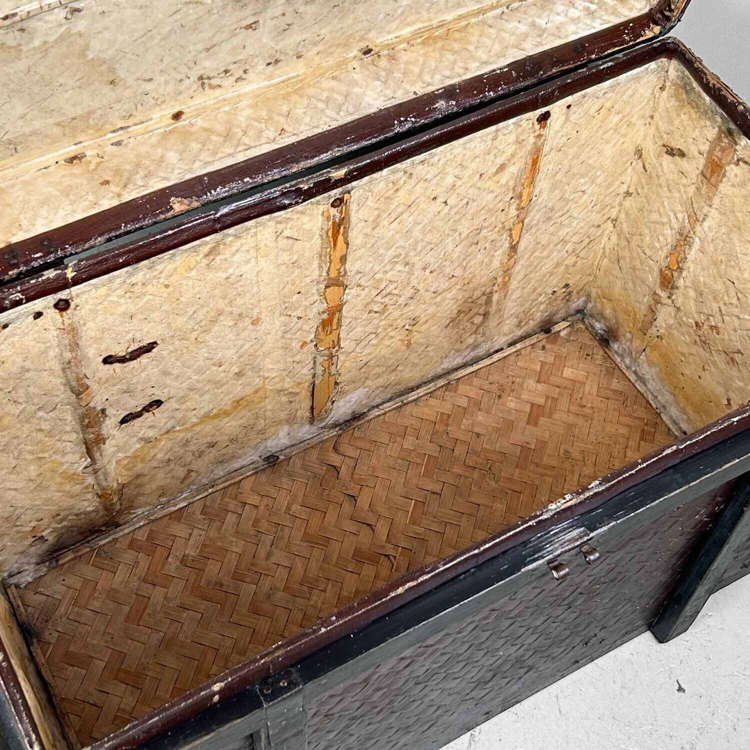 Traditional Tsuzura (筒簓) Kimono Basket, early Shōwa era, Japan.