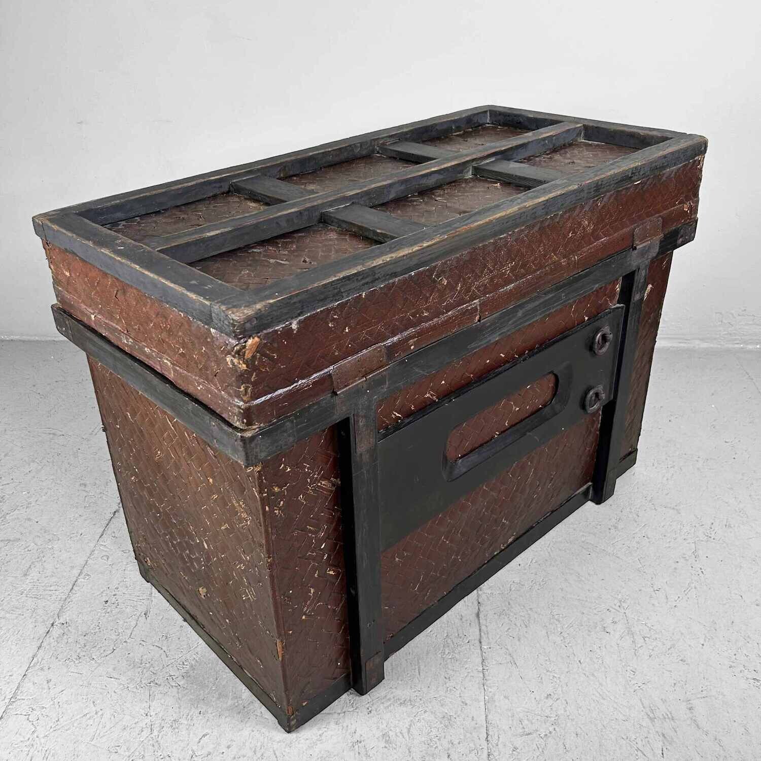 Traditional Tsuzura (筒簓) Kimono Basket, early Shōwa era, Japan.