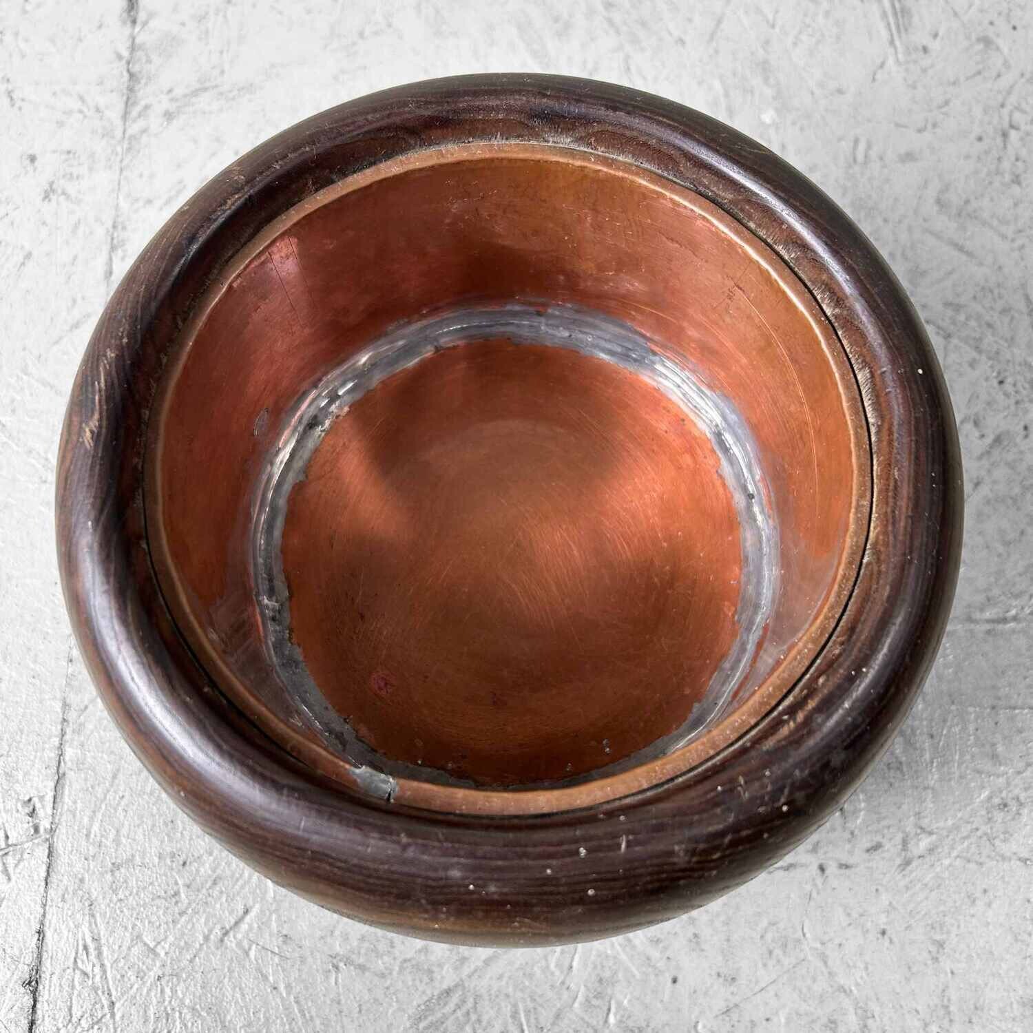 Kleine Hibachi 火鉢 / Japanse Vuurpot, vroege Shōwa. Kleine Hibachi 火鉢 / Japanse Vuurpot, vroege Shōwa.