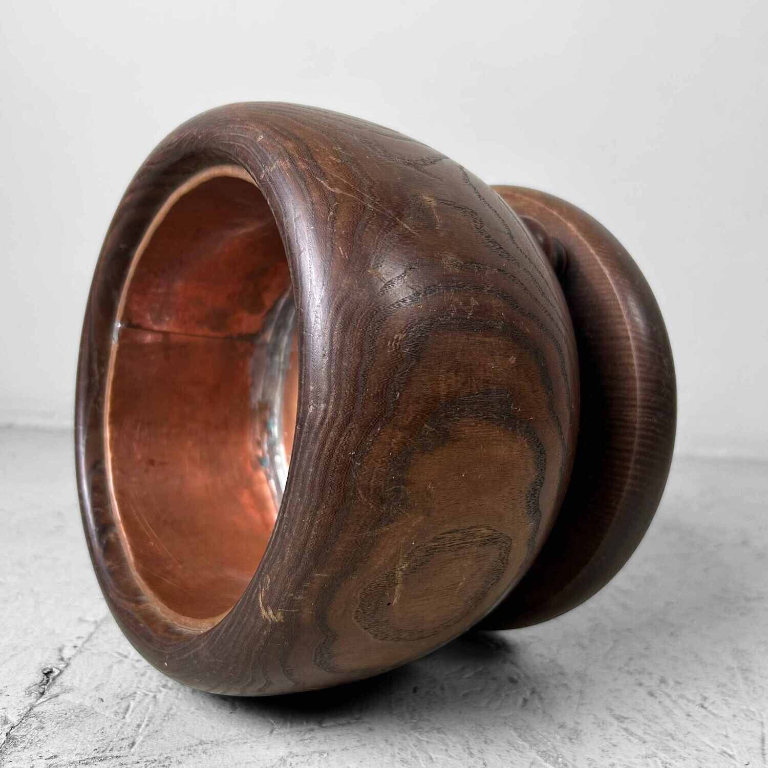 Kleine Hibachi 火鉢 / Japanse Vuurpot, vroege Shōwa. Kleine Hibachi 火鉢 / Japanse Vuurpot, vroege Shōwa.