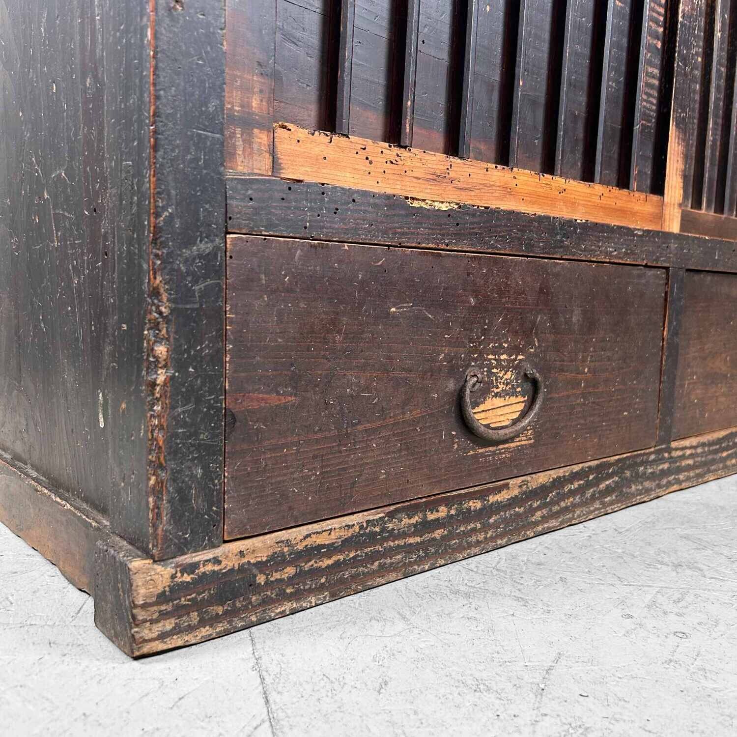 Black Market – Vintage, Design & Japanese Wabi Sabi Interior Black Market – Vintage, Design & Japanese Wabi Sabi Interior