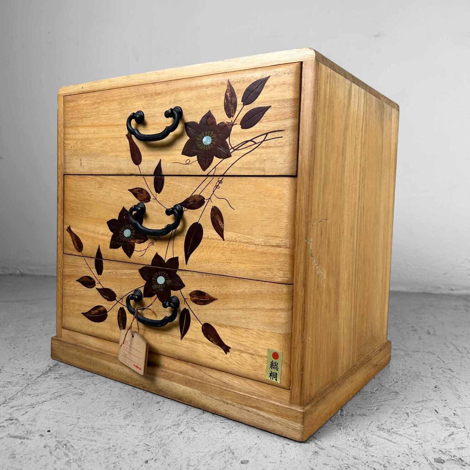 Vintage Haribako (針箱) from the '80s, Japan.