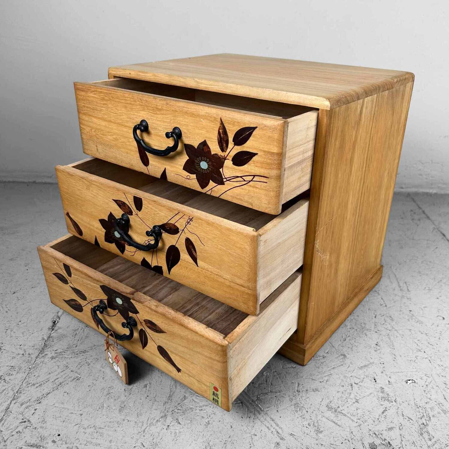 Vintage Haribako (針箱) from the '80s, Japan.