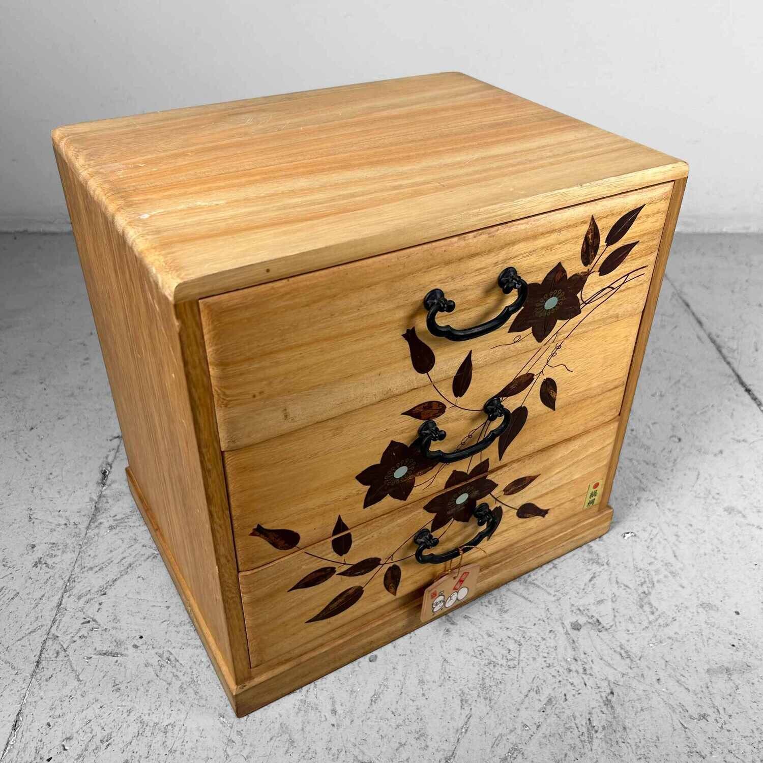 Vintage Haribako (針箱) from the '80s, Japan.