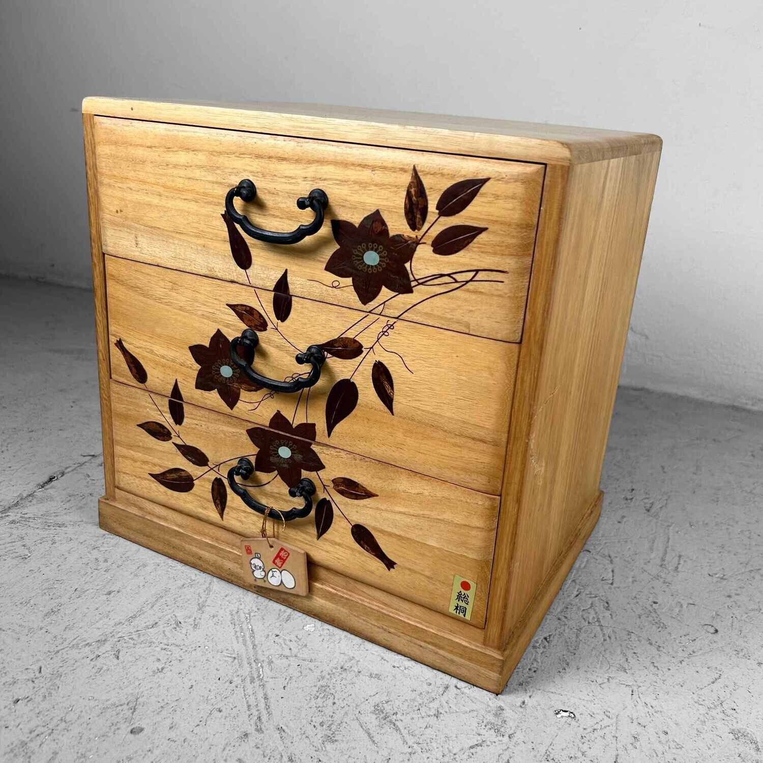 Vintage Haribako (針箱) from the '80s, Japan.