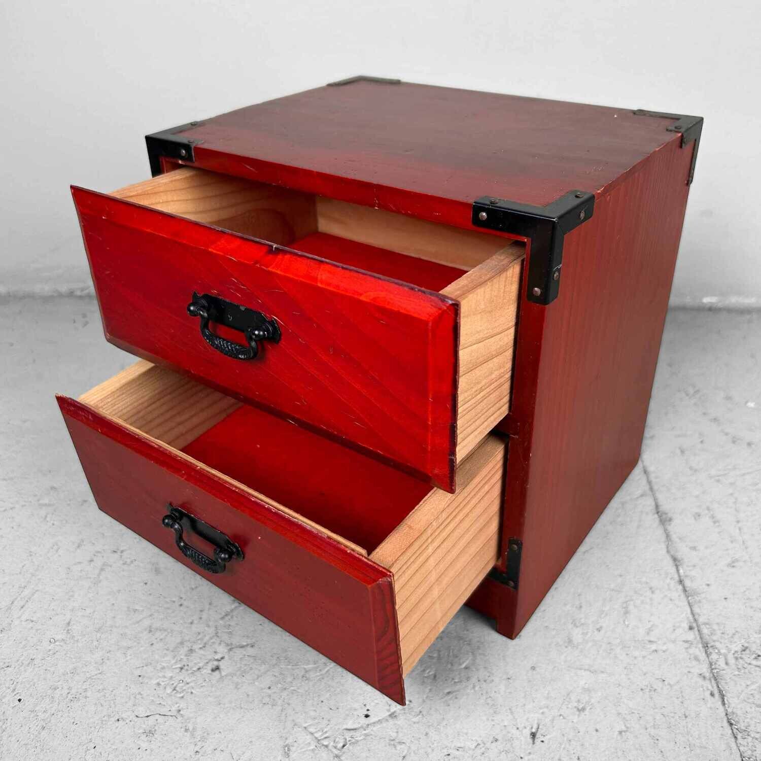 Vintage Japanese jewelry box, from the '80s.