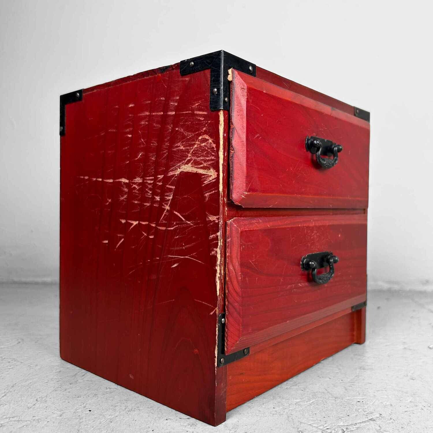 Vintage Japanese jewelry box, from the '80s.