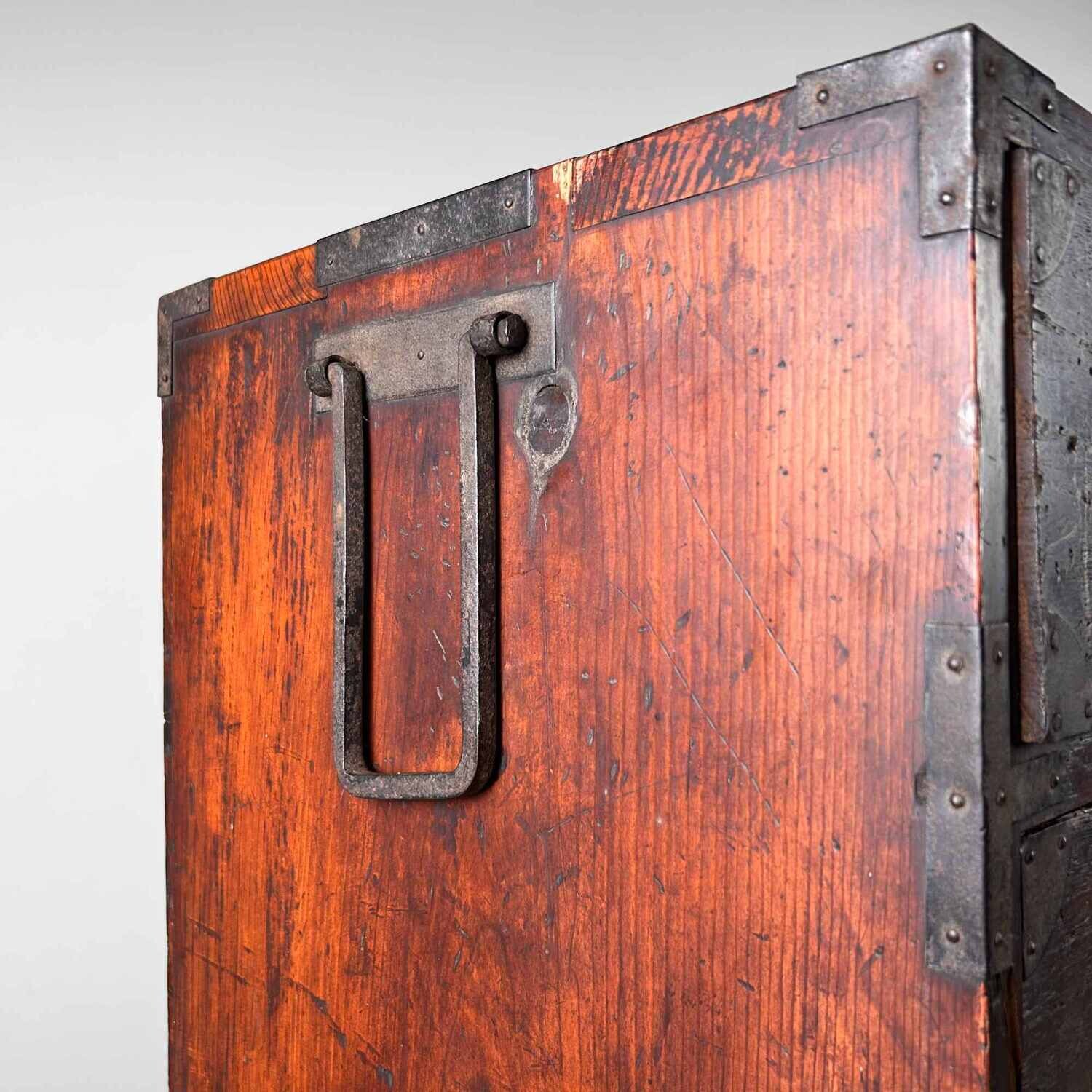 Traditional Japanse Kimono Tansu Ladekast, Meiji-periode.