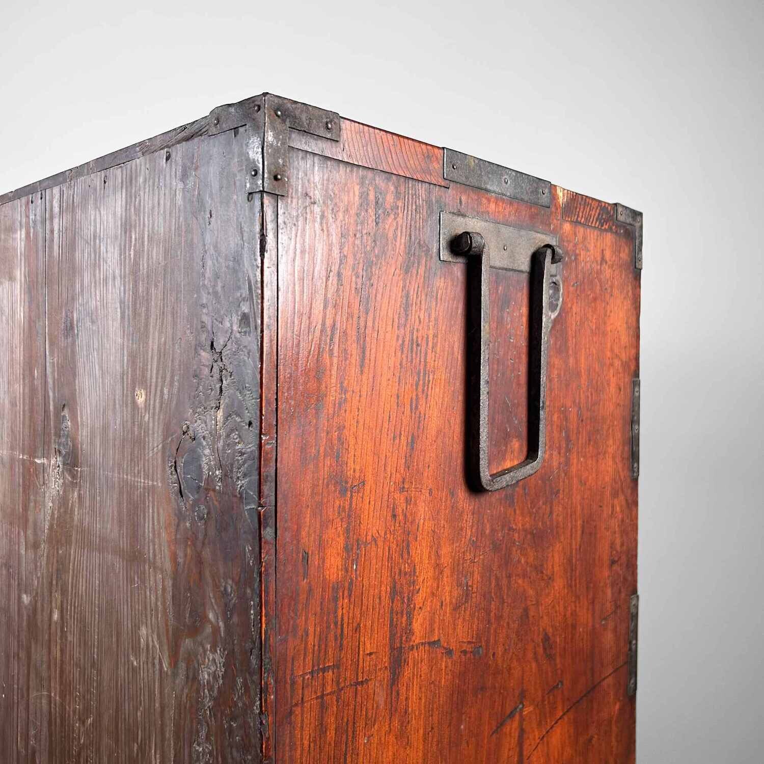 Traditional Japanse Kimono Tansu Ladekast, Meiji-periode.