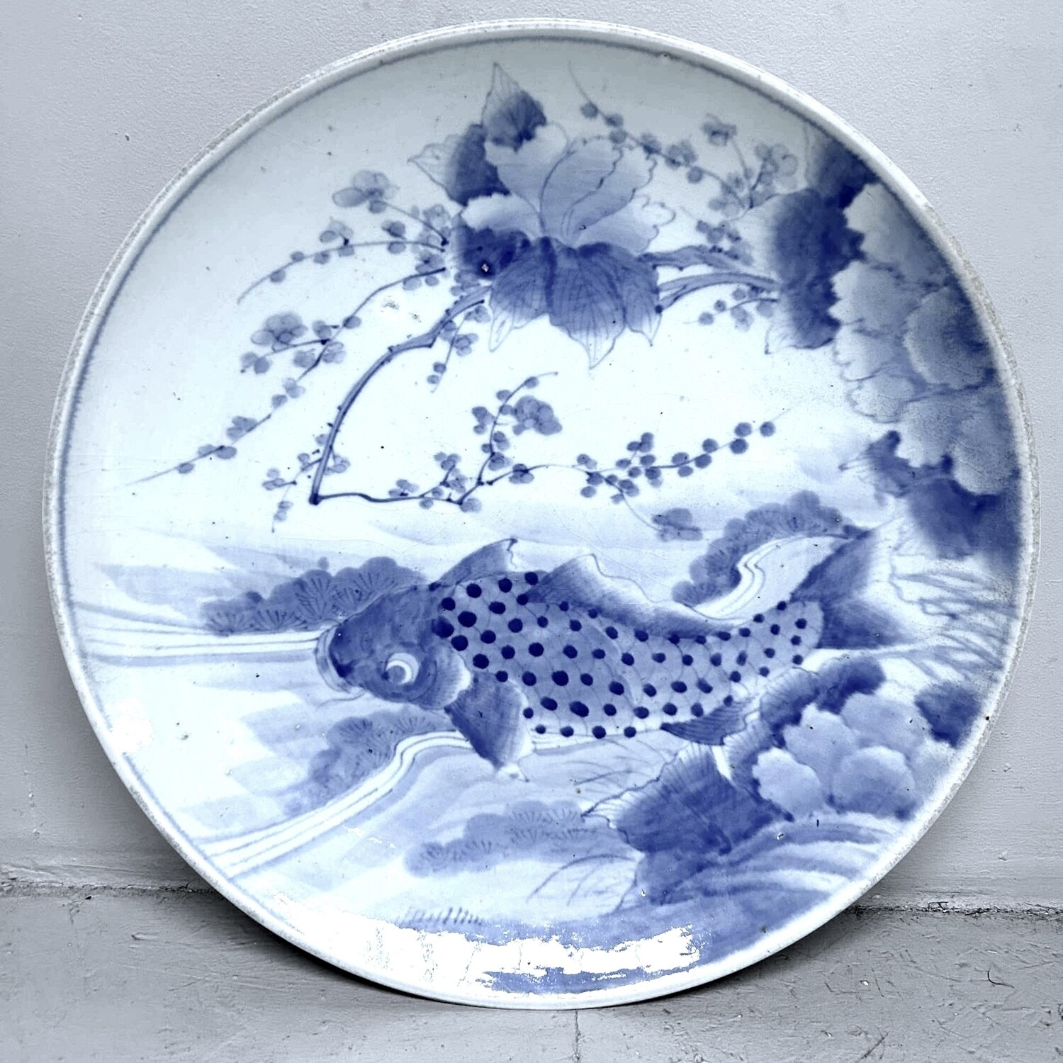 Japanese Decorative Plate 'Koi', Meiji era, circa 1900.