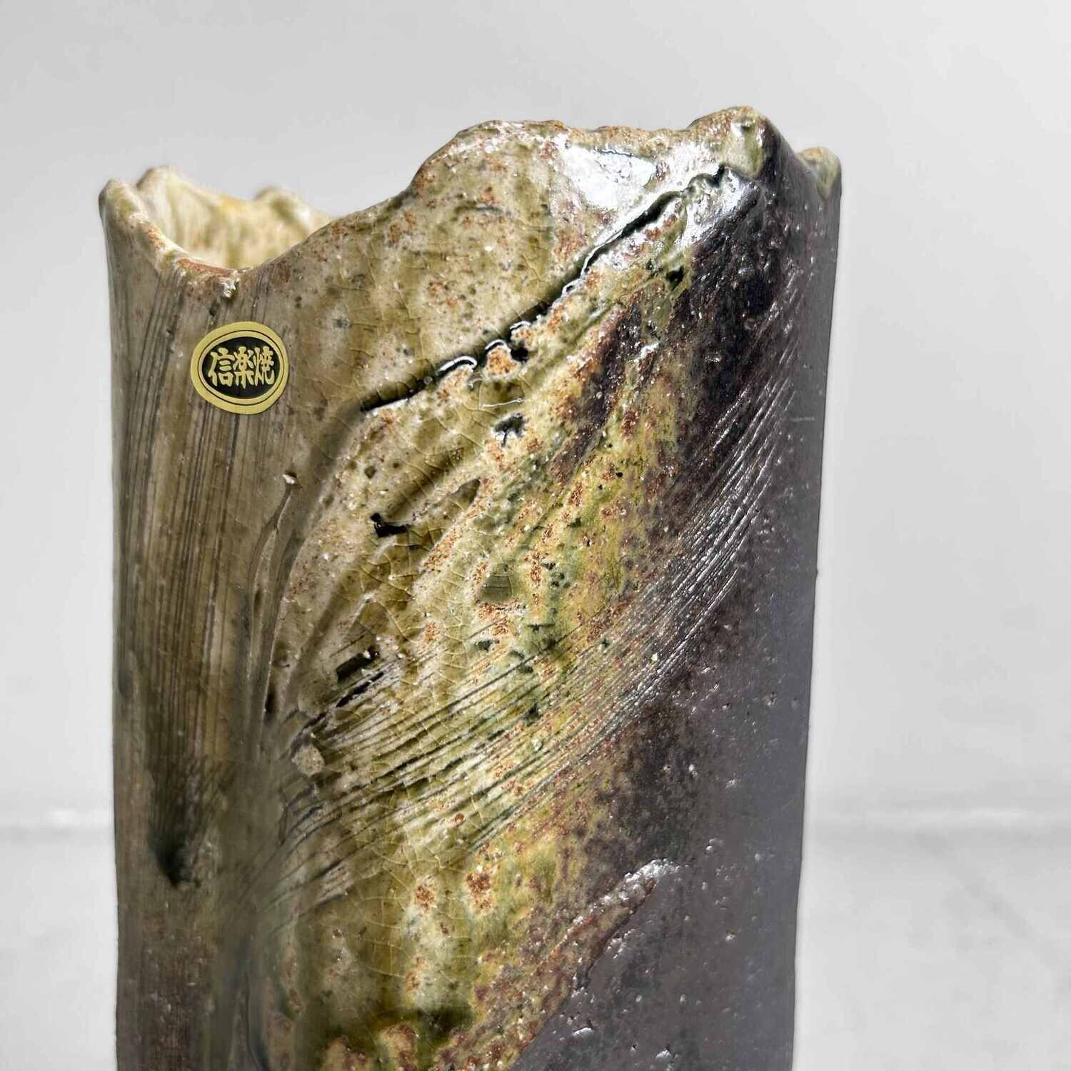 Mid Century Keramieken Shigaraki Ikebana Bloemenvaas, Japan.