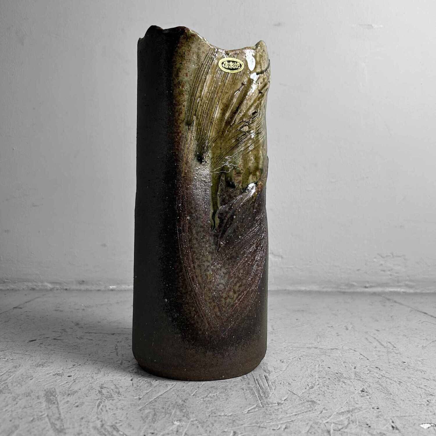 Mid Century Keramieken Shigaraki Ikebana Bloemenvaas, Japan.