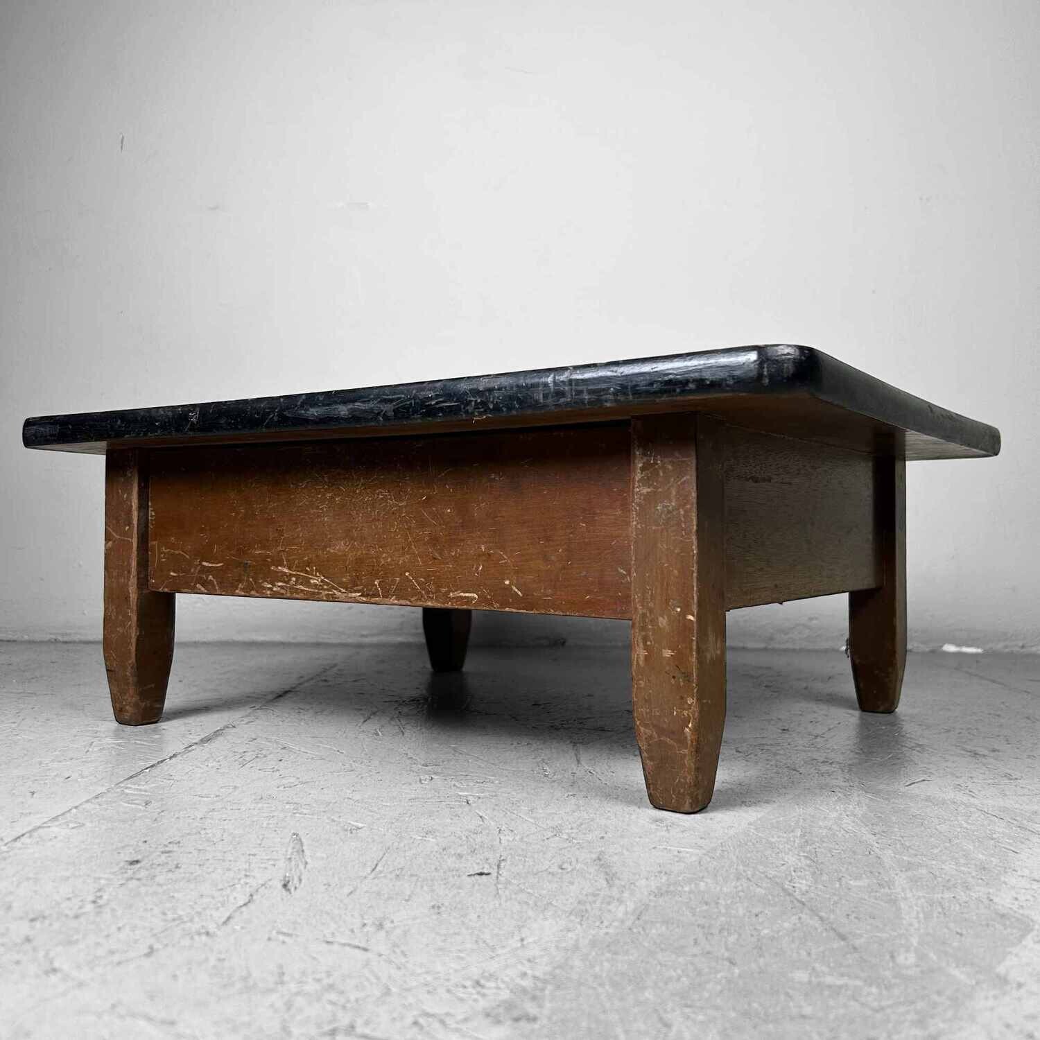 Low Japanese Writing Desk (書斎机), 1930s.