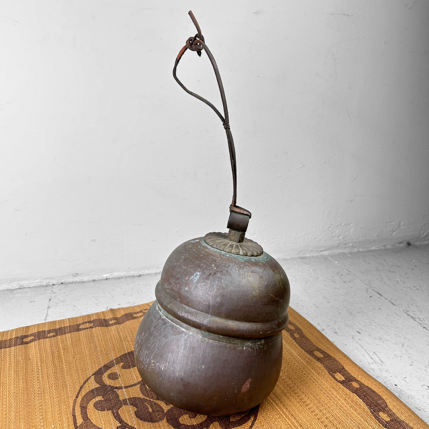 Koperen Shrine Suzu 鈴 Shinto Tempel Bel, jaren '30, Japan.