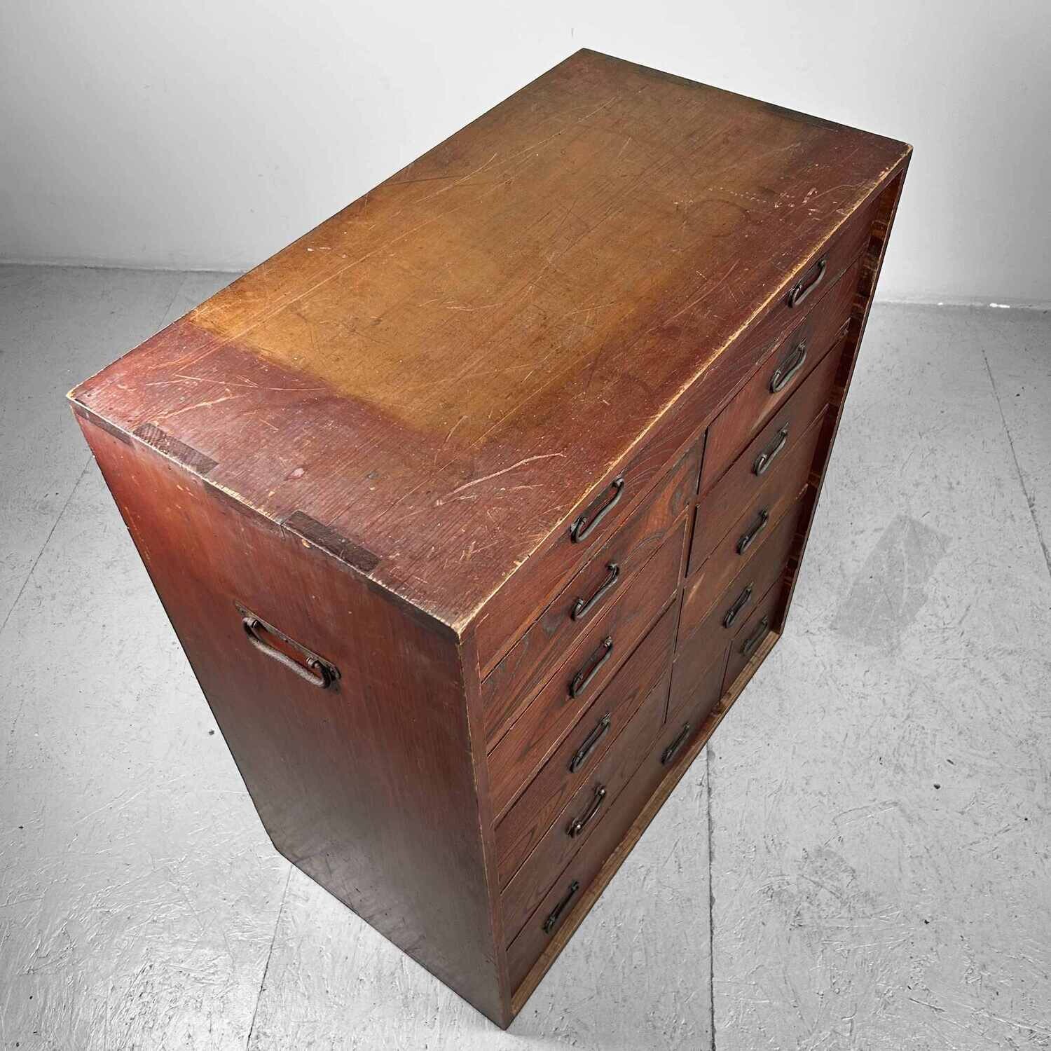 Japanese Traditional Tansu Drawer Chest, Meiji Period.