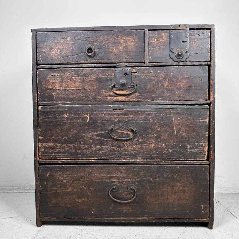 Japanese Traditional Tansu Drawer Chest, Meiji Period.