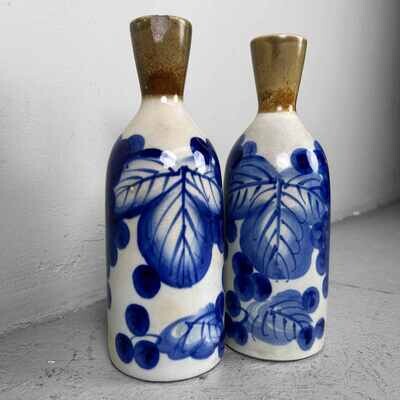 Set of Porcelain Sake Pouring Bottles (Tokkuri 徳利), Taishō era, Japan.