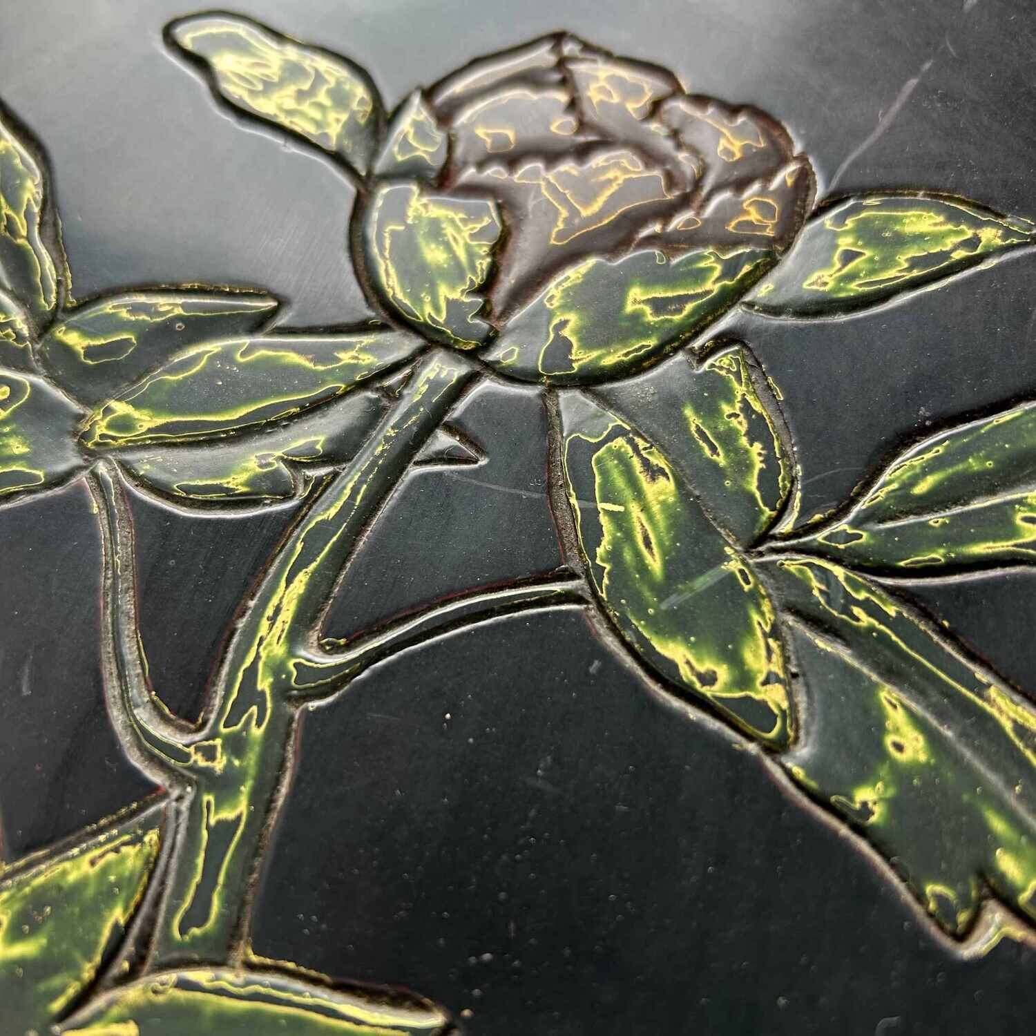 Japanse Urushi-Suri Lakwerk Schaal met Bloemendecor, Shōwa.