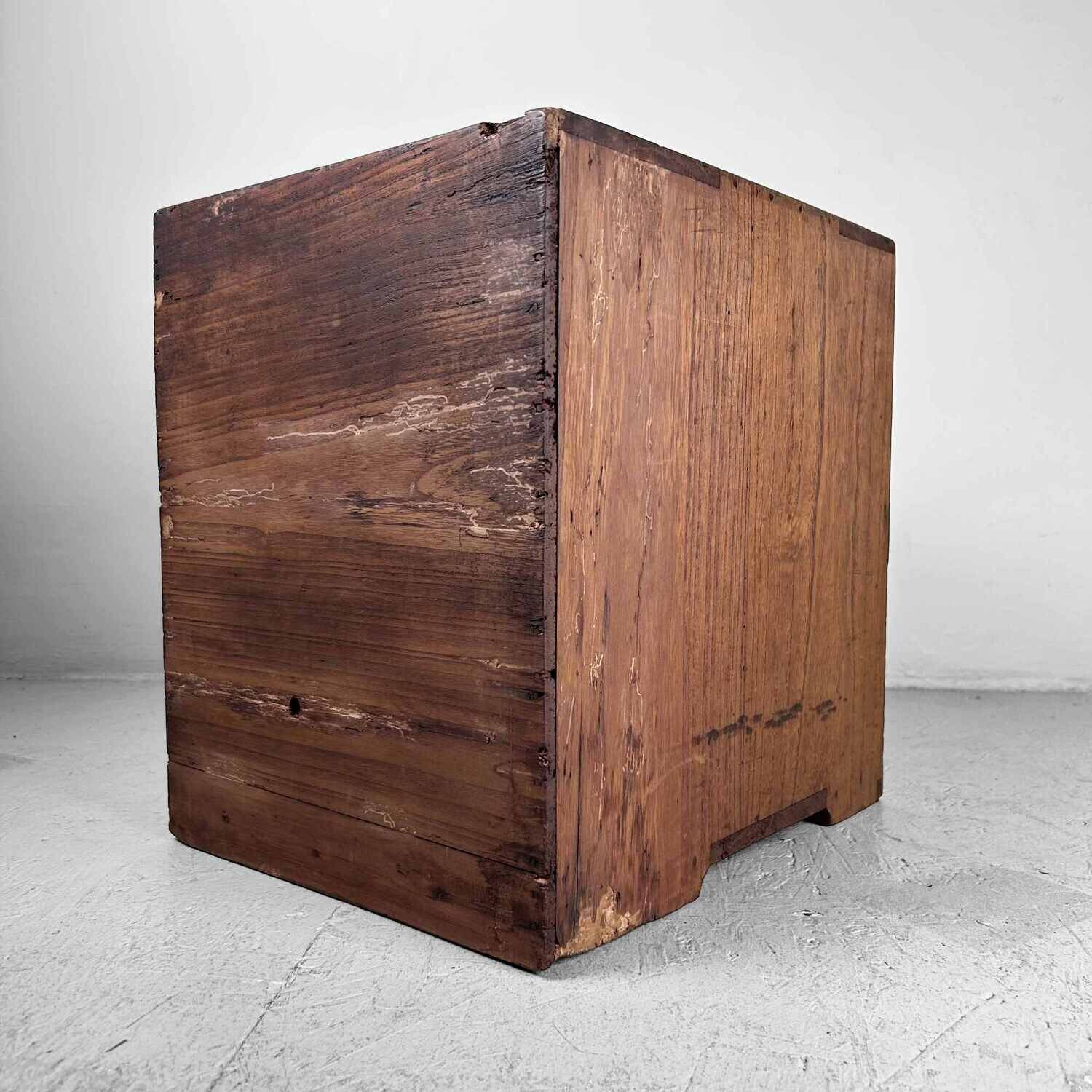 Small Tansu Japanese Drawer Chest, Taishō era.