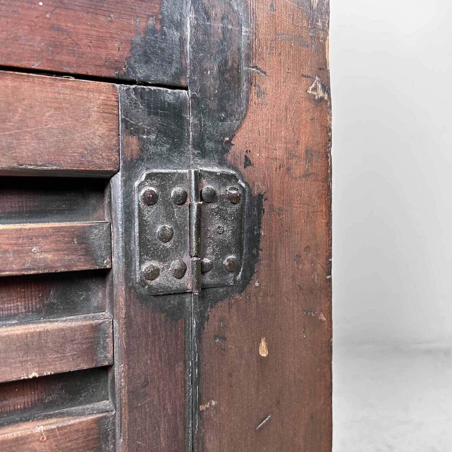 Kaidan-dansu (階段箪笥) Japanse Trapkast, Taishō-periode.