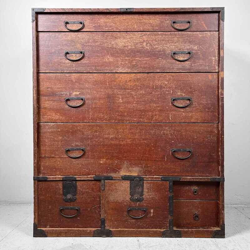 Japanese Traditional Tansu Drawer Cabinet, Taisho Period.