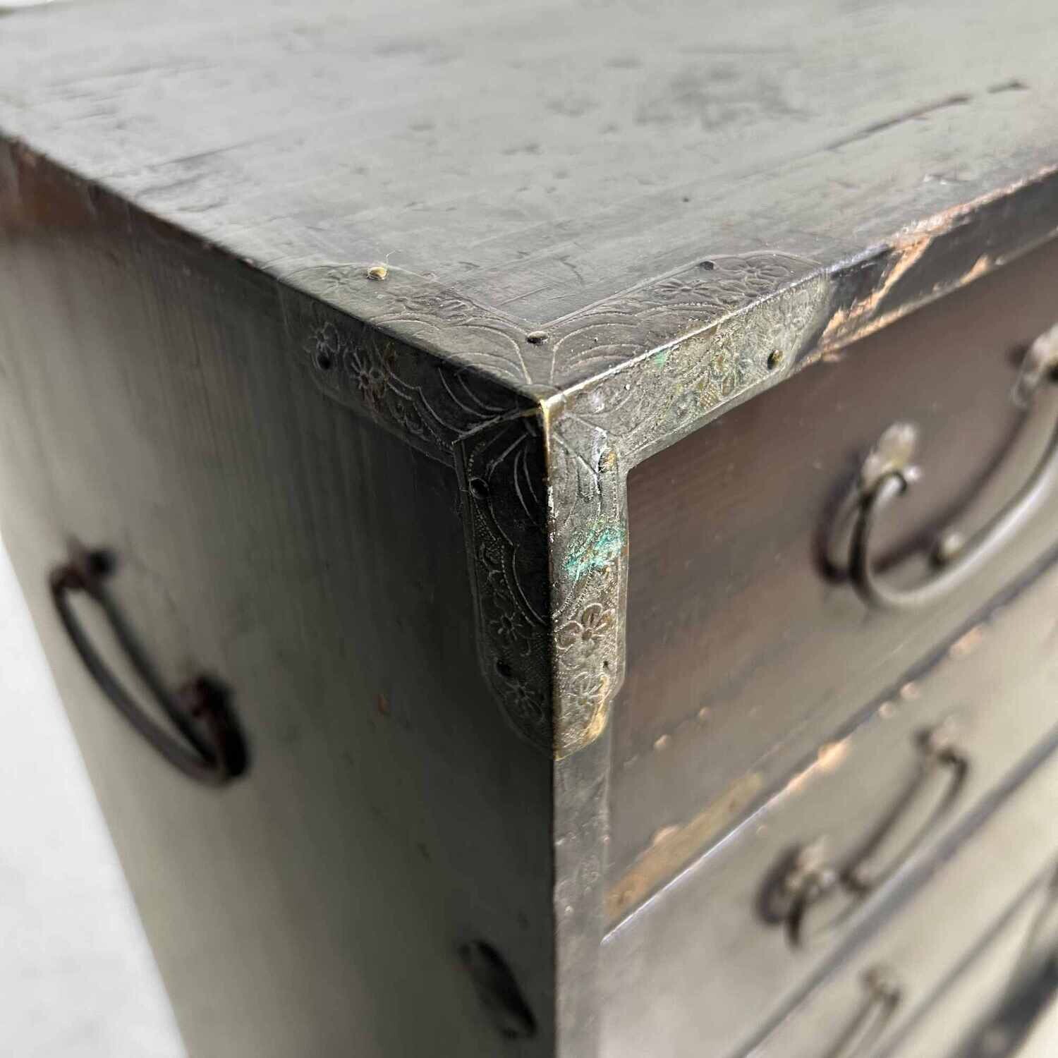 Lacquerwork Drawer Chest Japanese Tansu, Meiji Era.