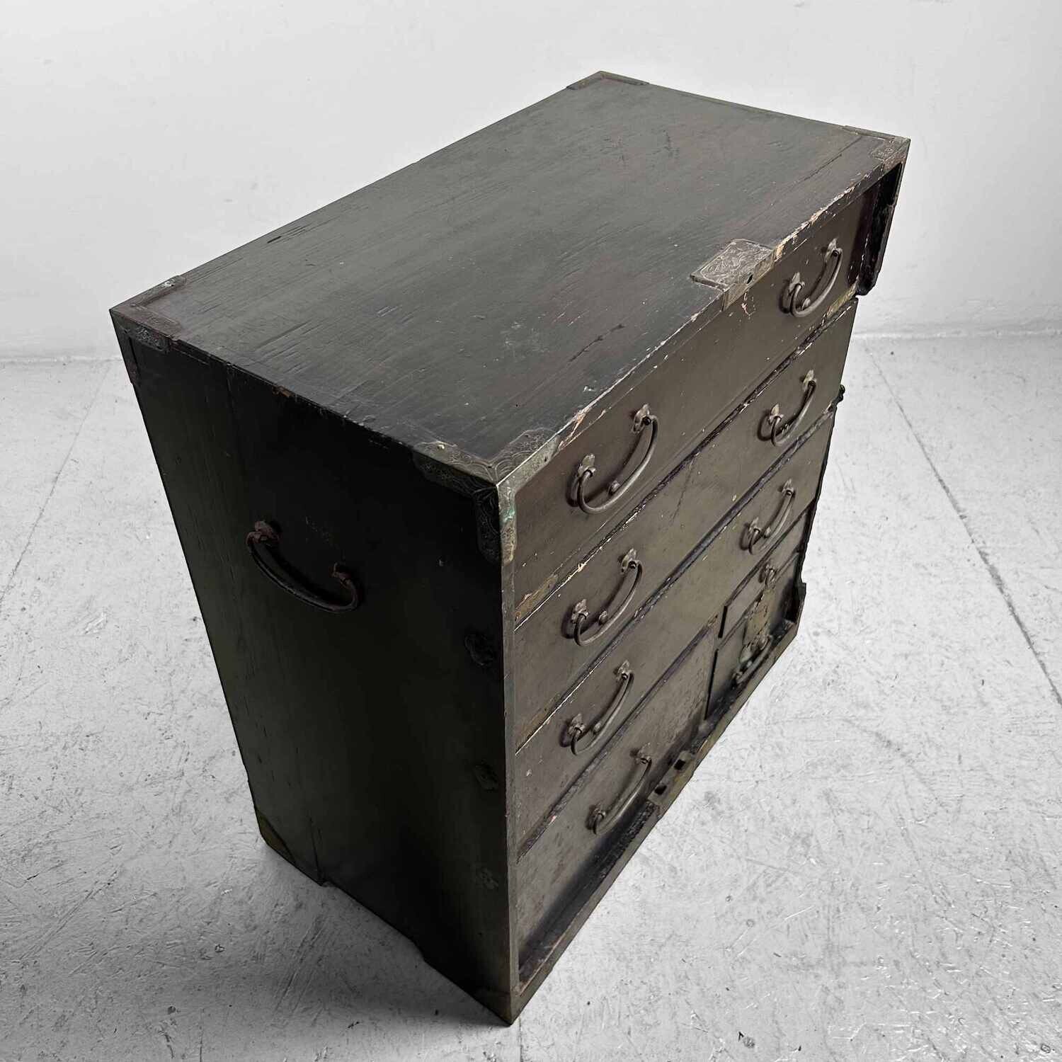 Lacquerwork Drawer Chest Japanese Tansu, Meiji Era.