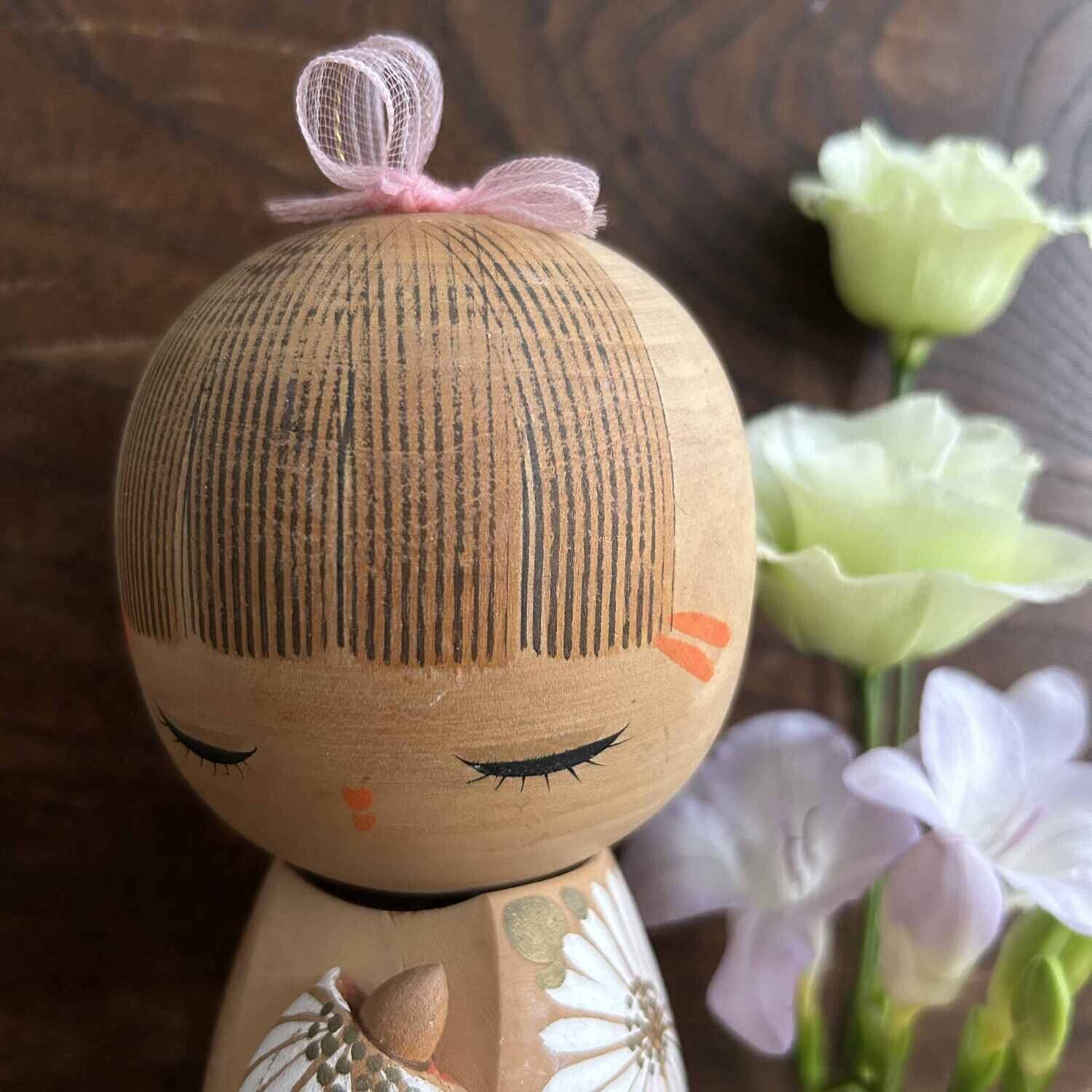 Daisy Princess, Hinagiku Kokeshi, Aoki Ryoka, Japan.