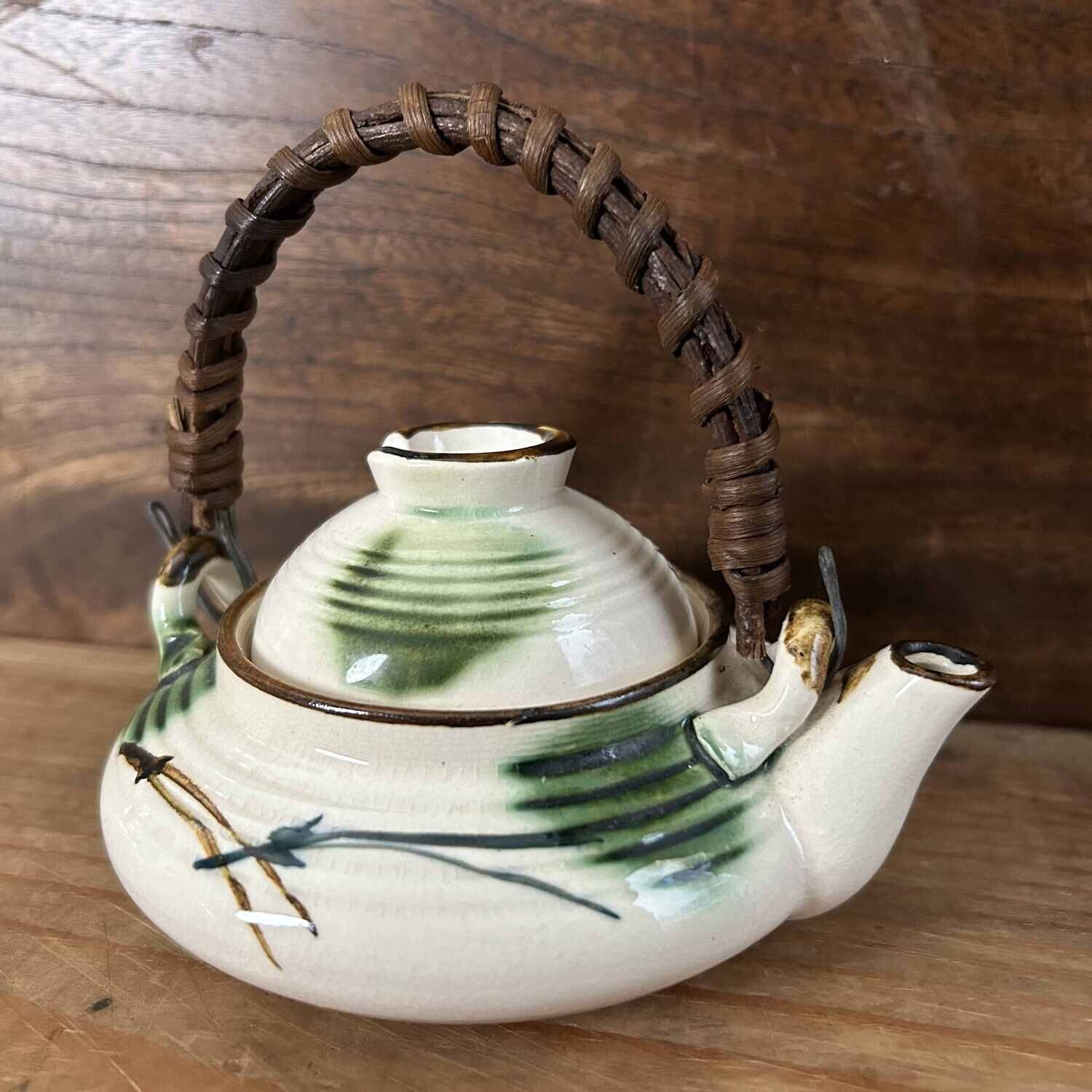 Mid-Century Porcelain Teapot, Japan.