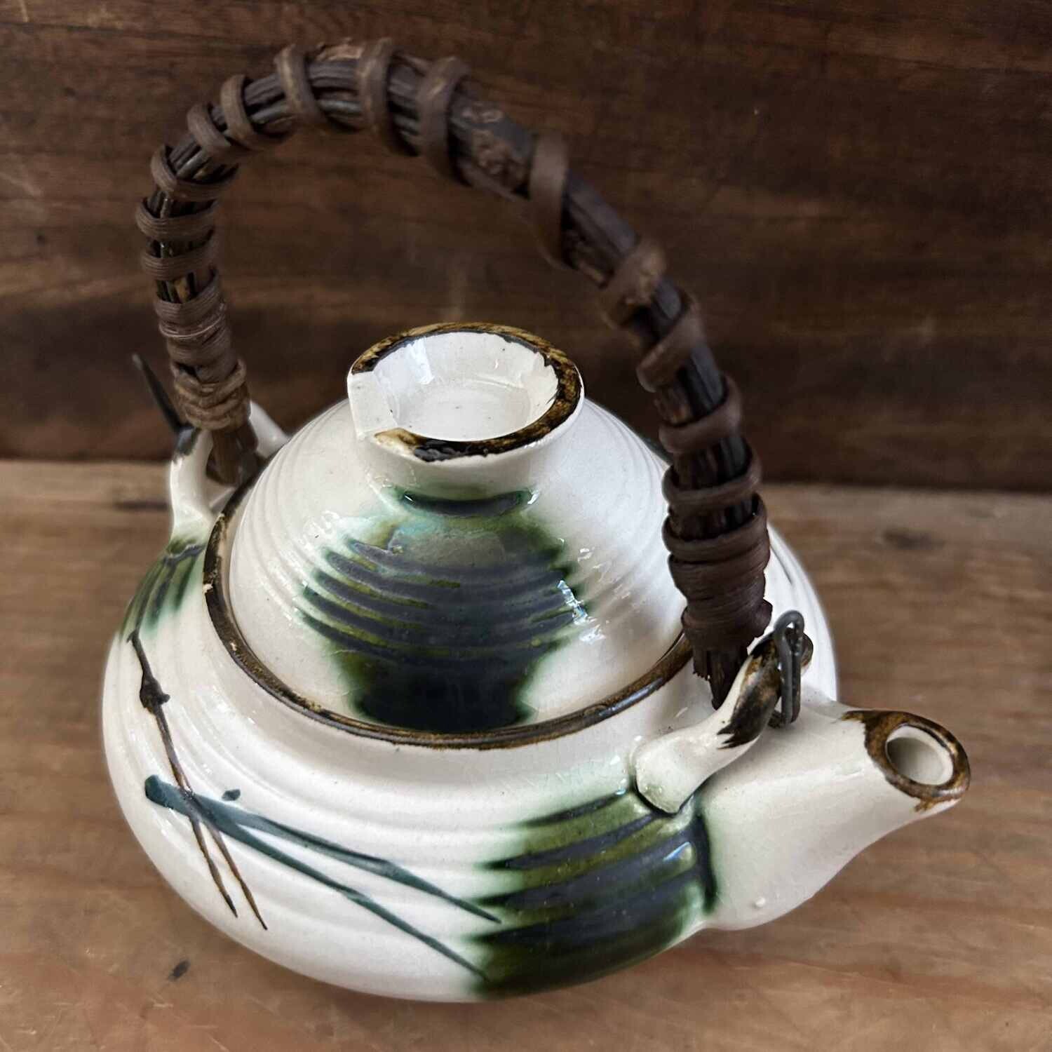 Mid-Century Porcelain Teapot, Japan.