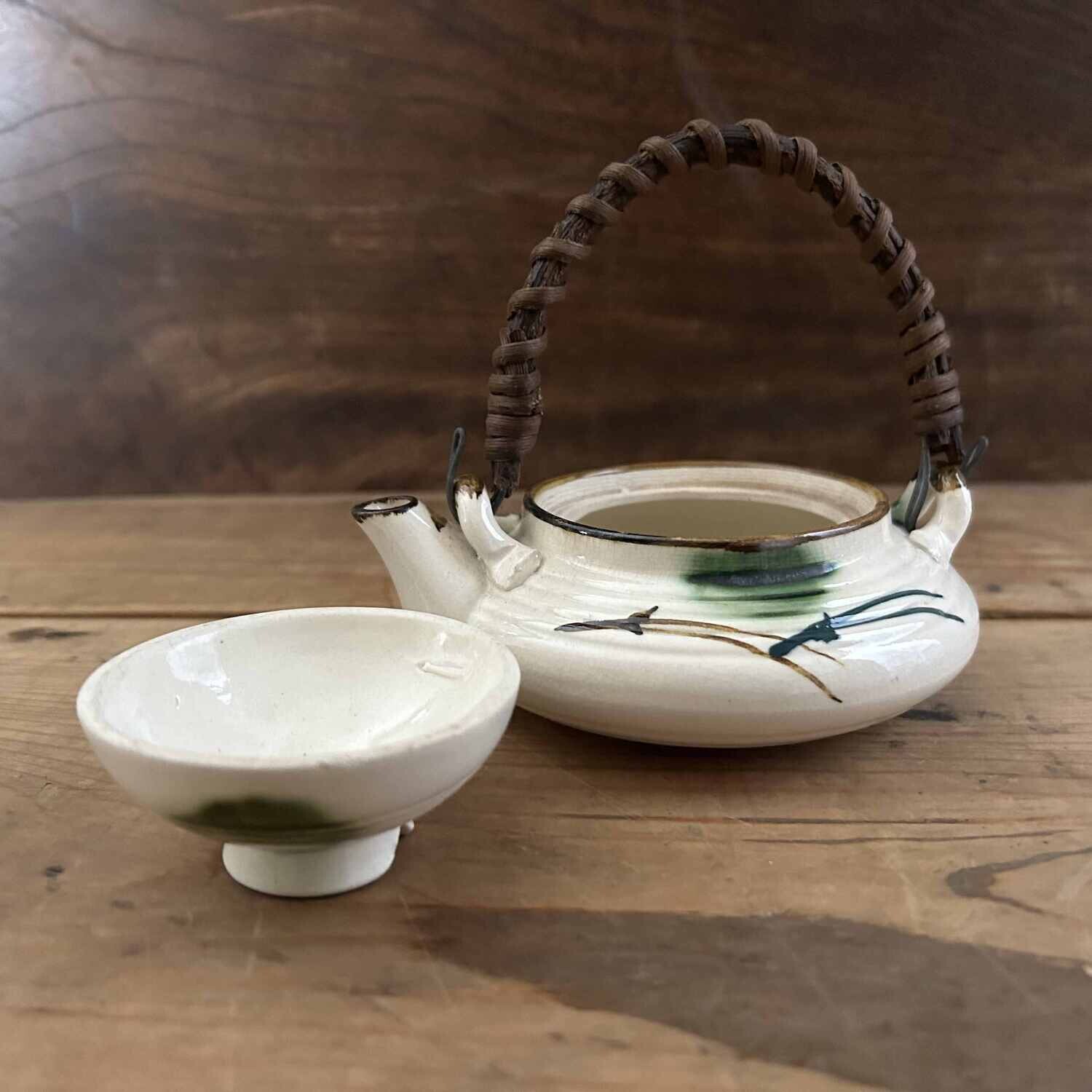 Mid-Century Porcelain Teapot, Japan.