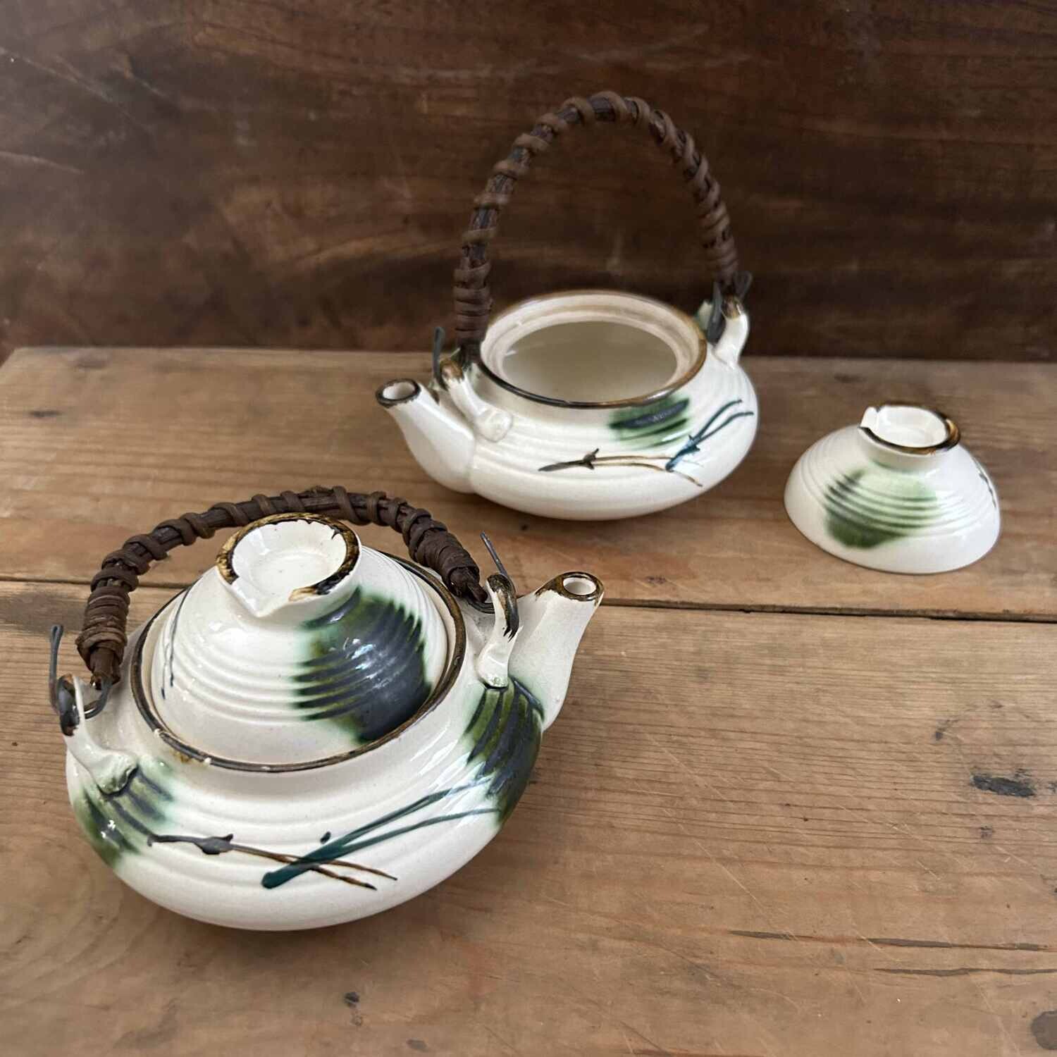 Mid-Century Porcelain Teapot, Japan.