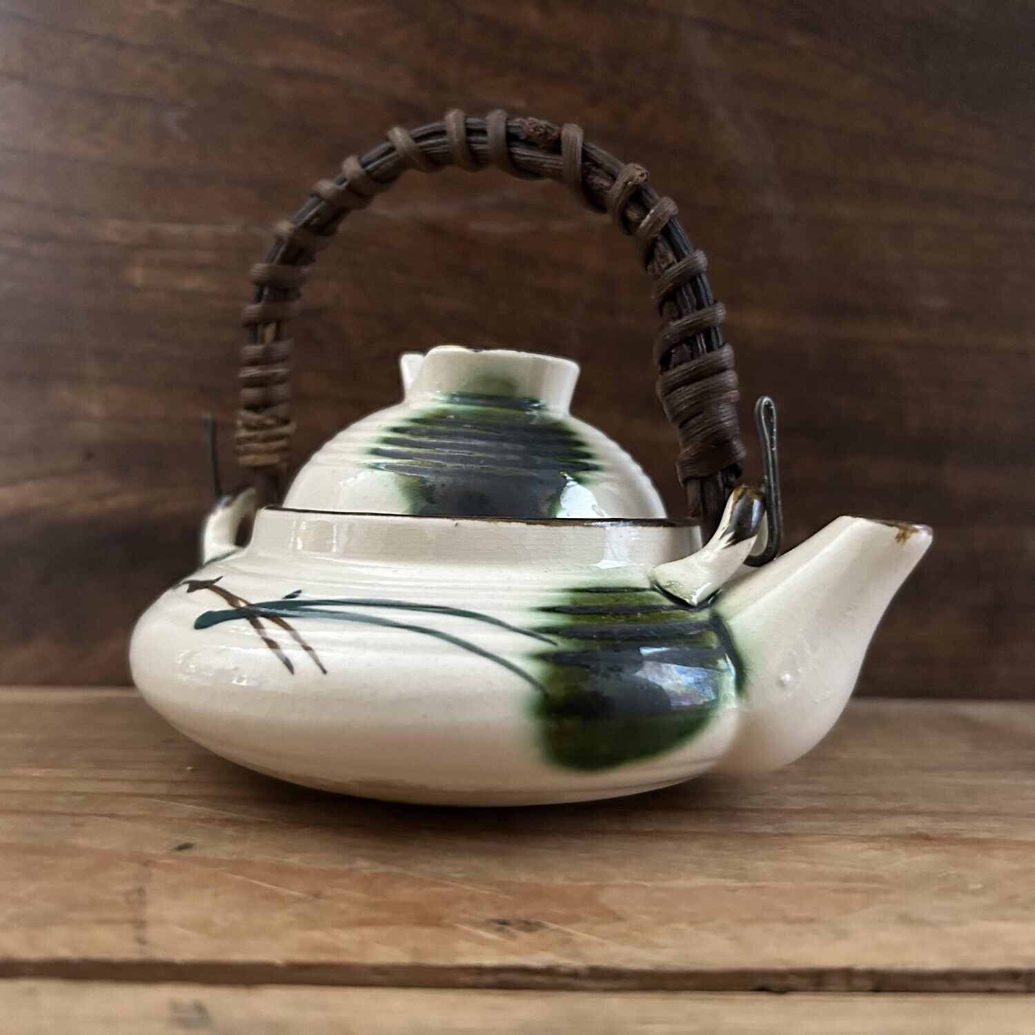 Mid-Century Porcelain Teapot, Japan.