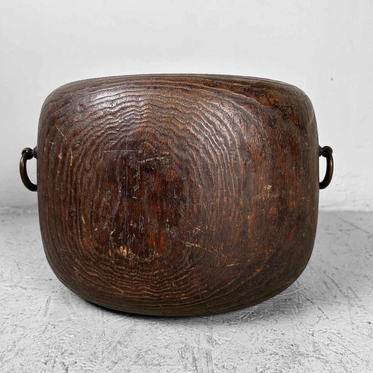 Antieke Hibachi 火鉢  met Houten Kist, Taishō-periode, Japan.