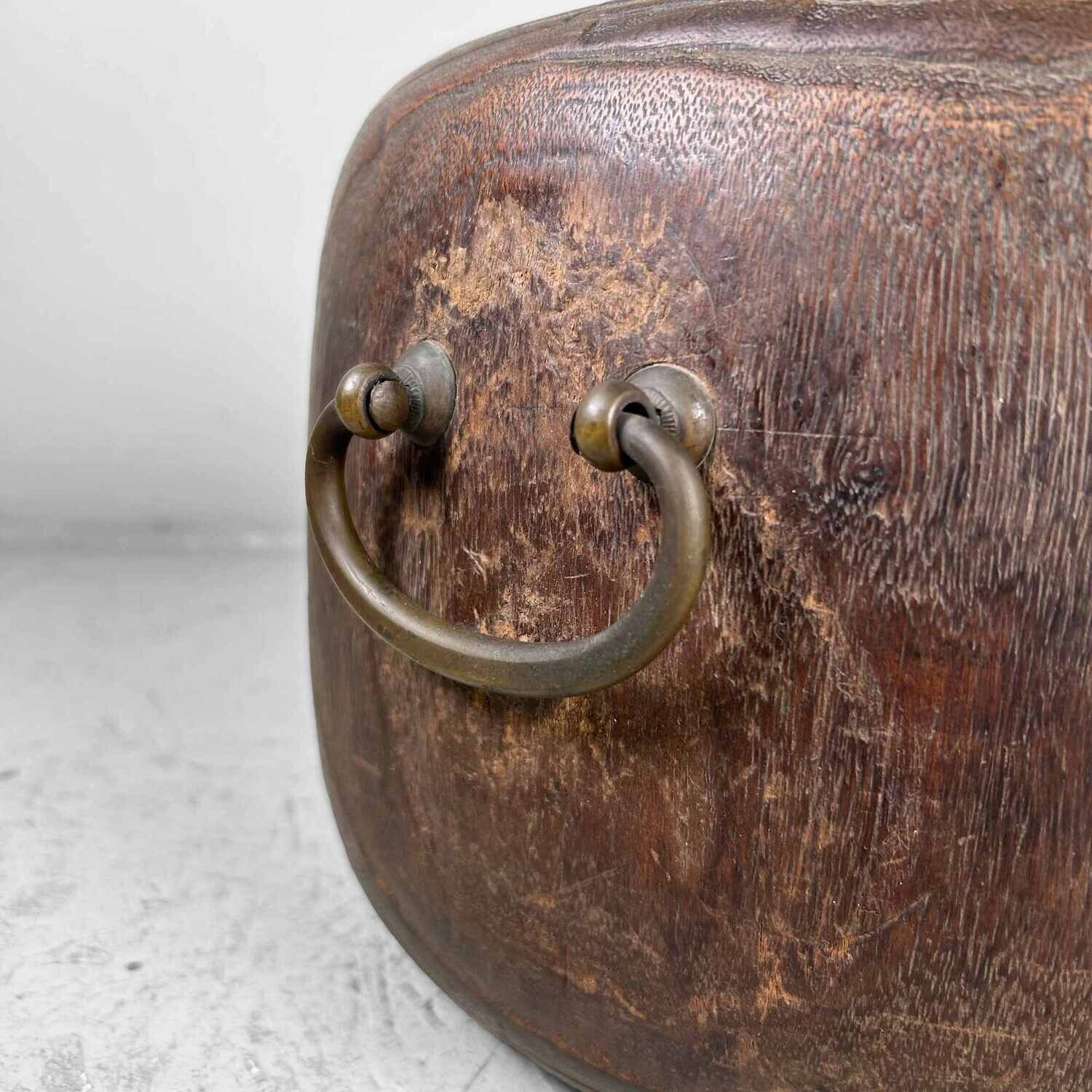 Antieke Hibachi 火鉢  met Houten Kist, Taishō-periode, Japan.
