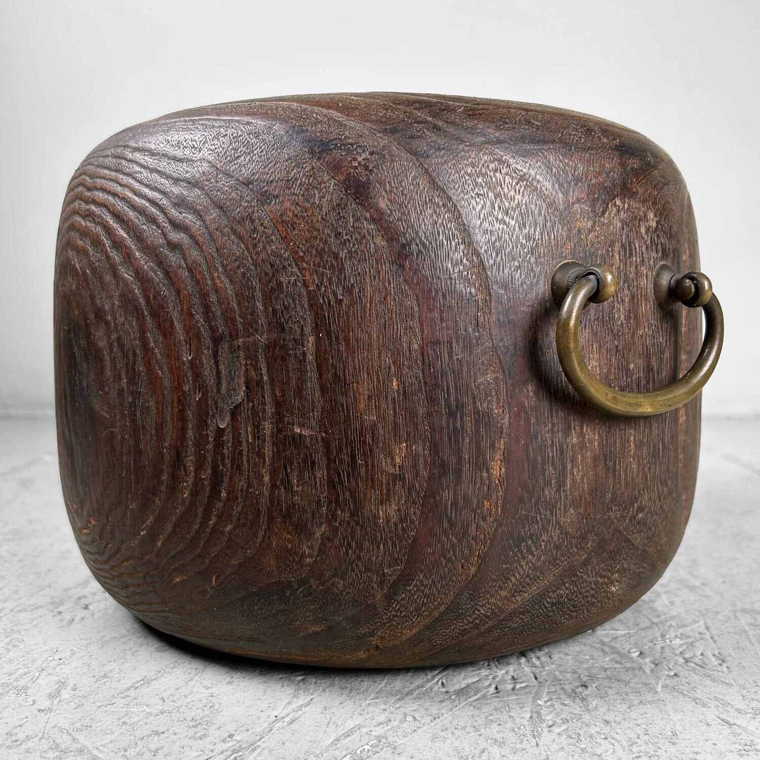 Antieke Hibachi 火鉢  met Houten Kist, Taishō-periode, Japan.