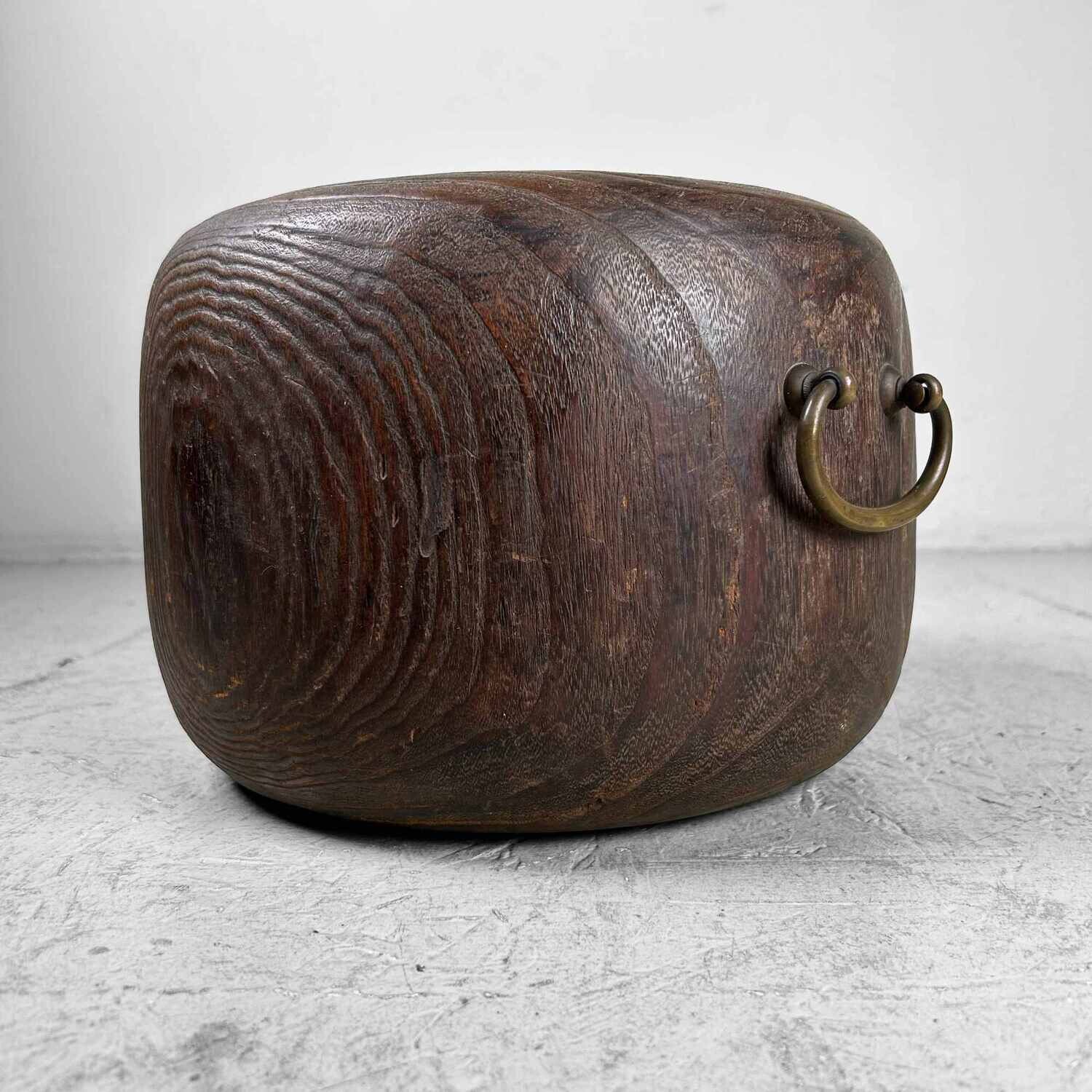 Antieke Hibachi 火鉢  met Houten Kist, Taishō-periode, Japan.