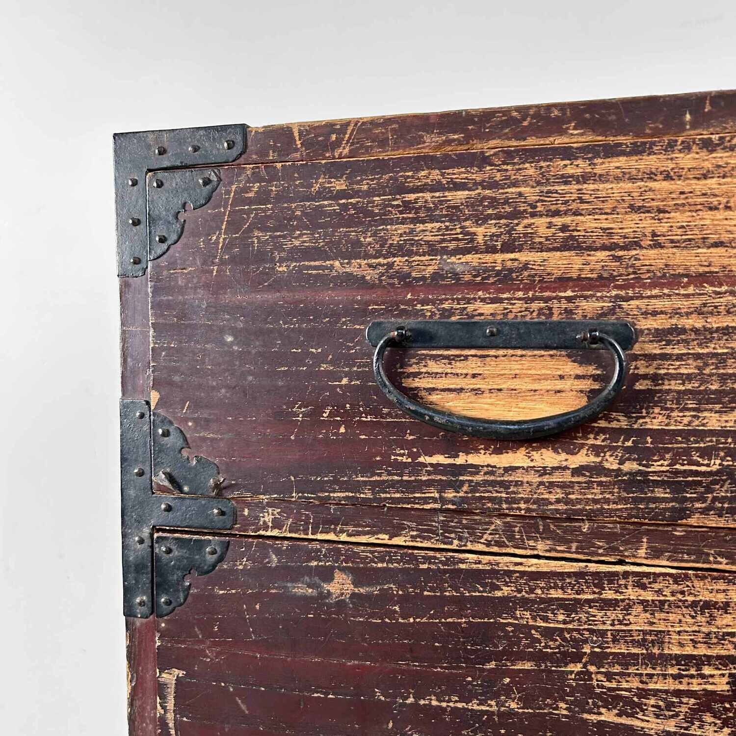 Japanese Traditional Tansu Chest of Drawers, Meiji Period.