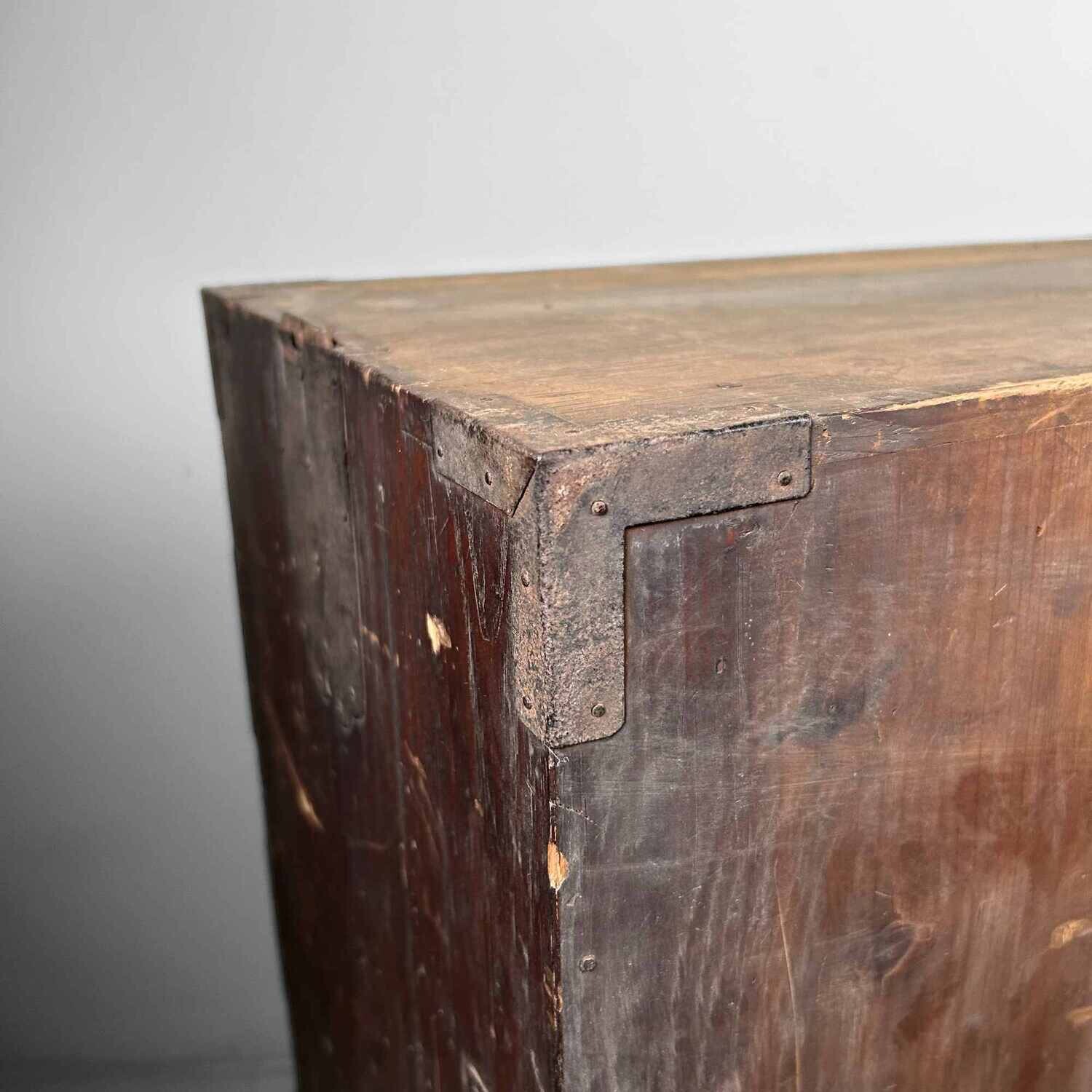 Japanse Traditionele Tansu Ladekast, Taishō-periode. Japanse Traditionele Tansu Ladekast, Taishō-periode.